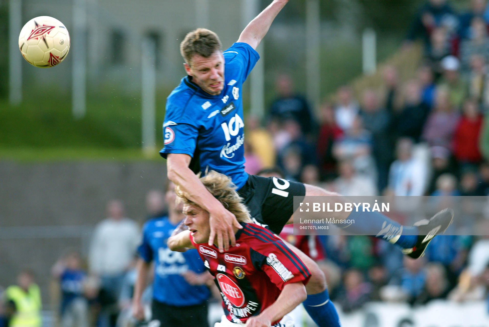 Joel Borgstrand trycker ner Johan Arneng