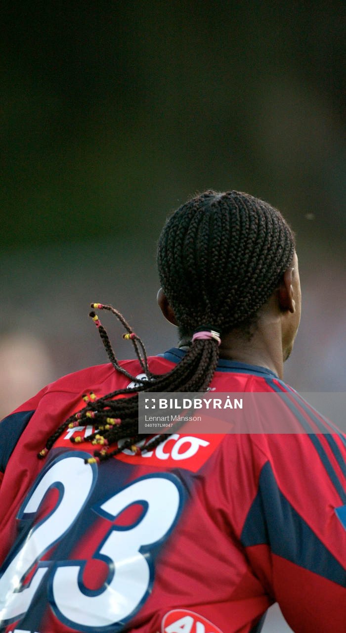 Yannick Bapupa, Djurgården. Flätor, rastaflätor, hår,