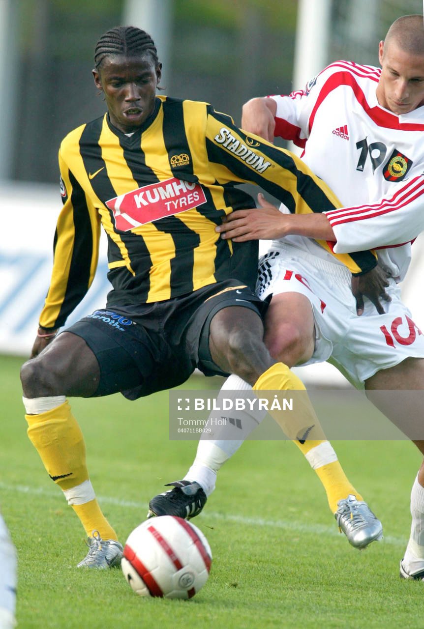 Dioh Williams tas hårt av  Mikael Nordh