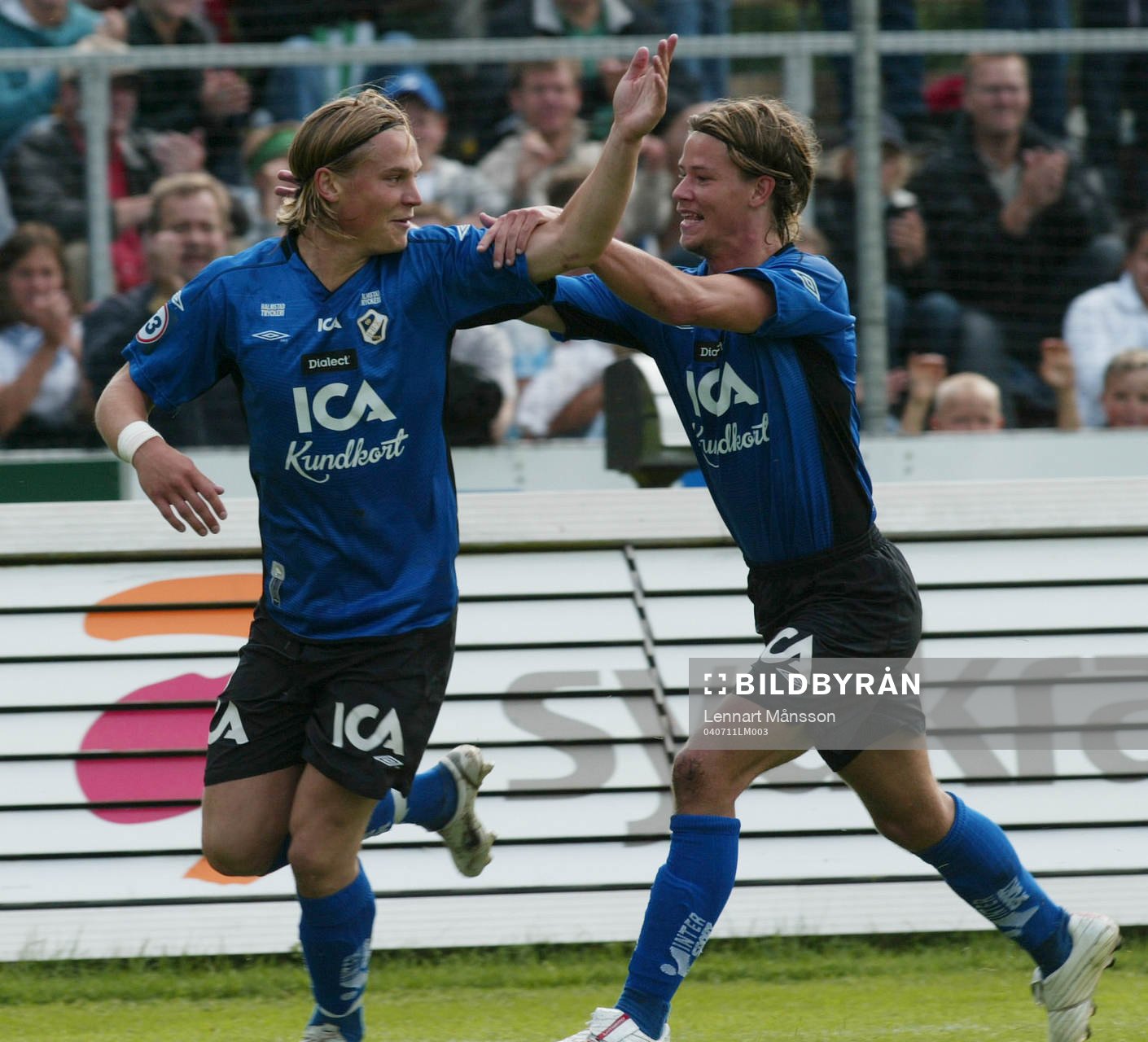 1-0, Markus Rosenberg, som grattas av Dusan Djuric