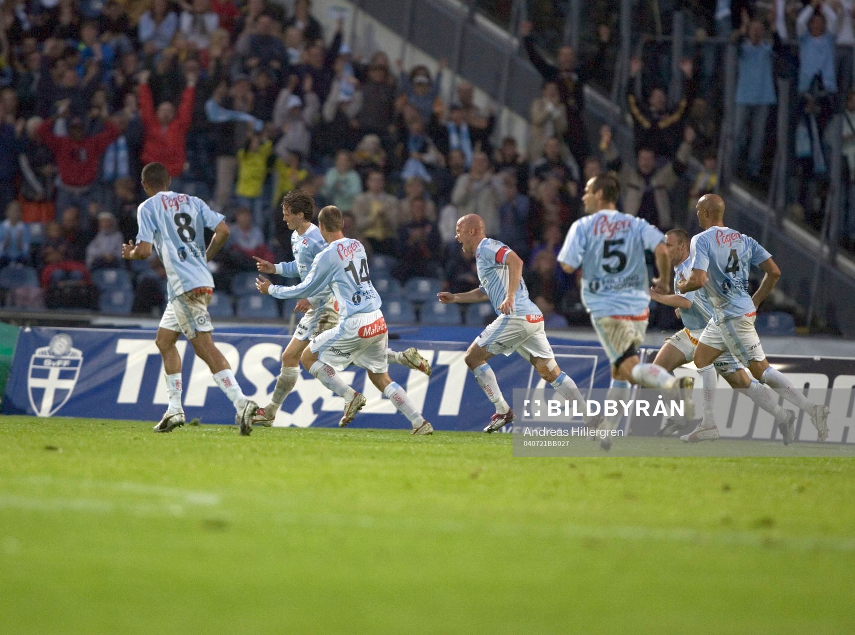 Jon Jönsson gör 2-1. Jubel