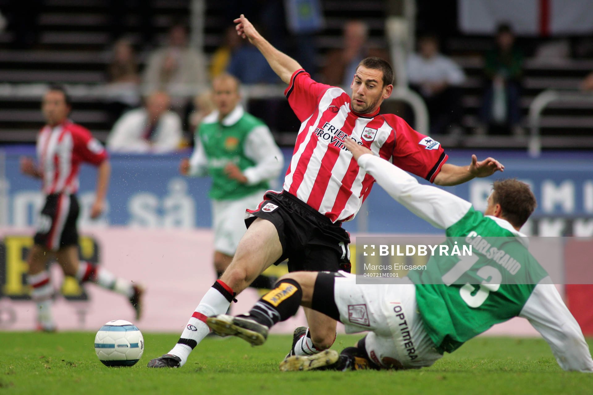 Fotboll, träningsmatch, Örgryte-Southampton: Rory Delap, Southampton och Lars-Gunnar Carlstrand, Örgryte.