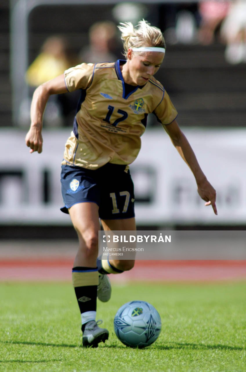Anna Sjöström, Sverige