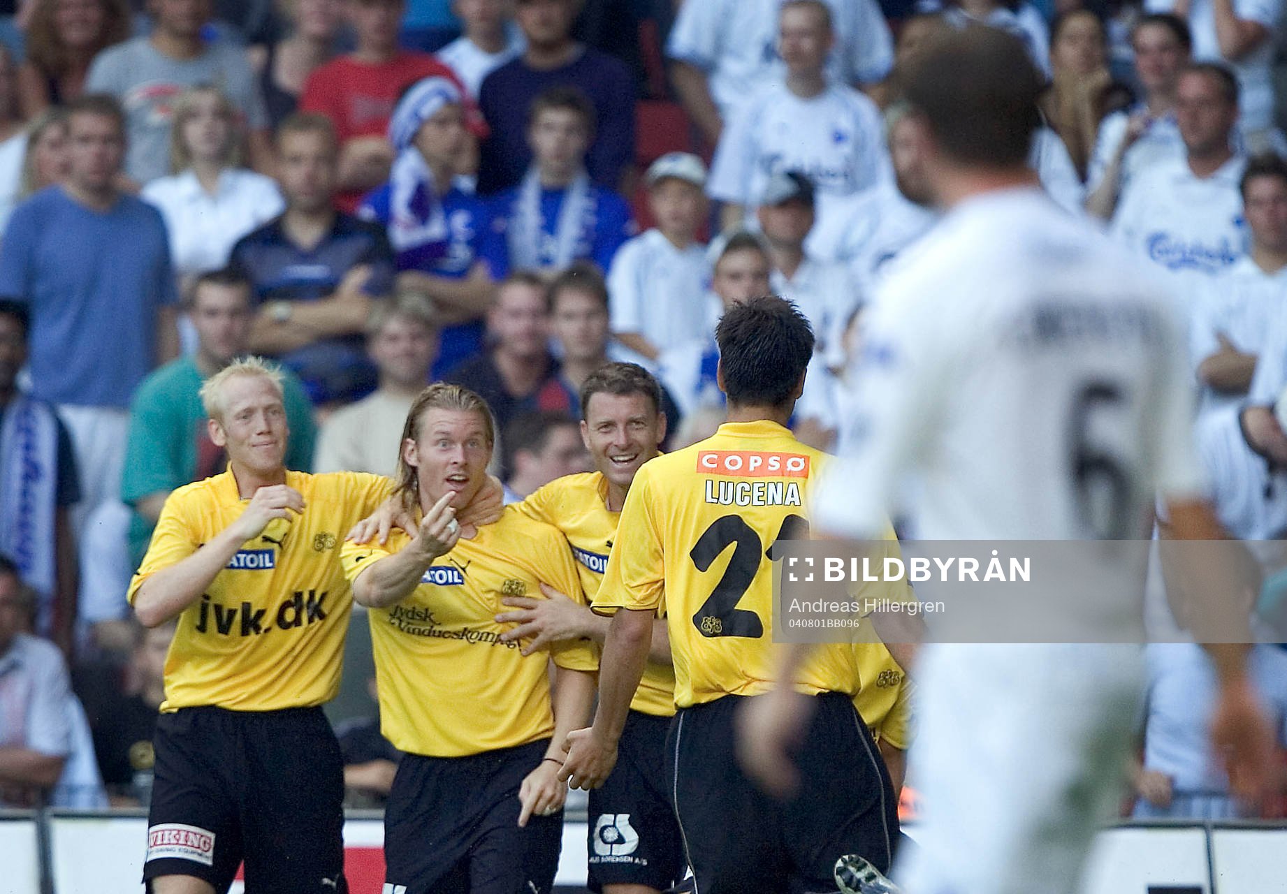 Fredrik Berglund, jubel framför Tobias Linderoth