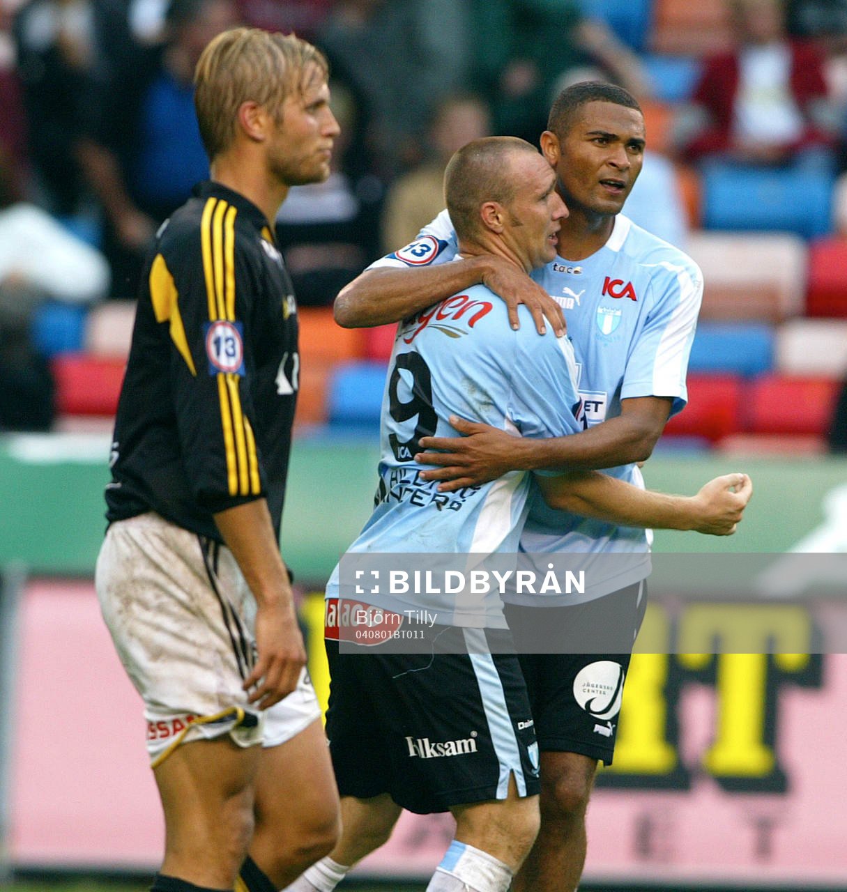 Niklas Skoog, Malmö kramas om av Afonso Alves