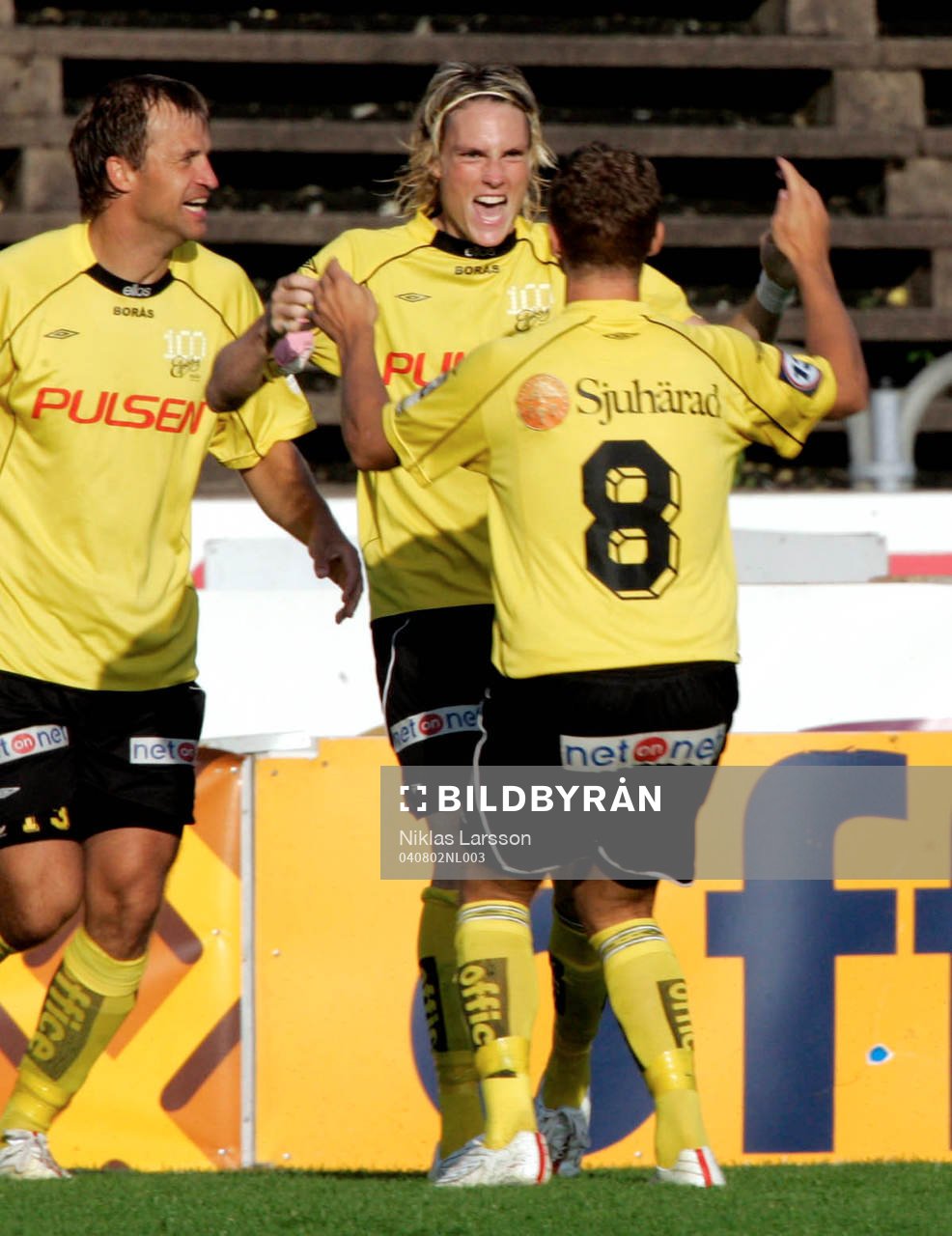 Lasse Nilsson grattas av Hasse Berggren och Samuel HolmÈn
