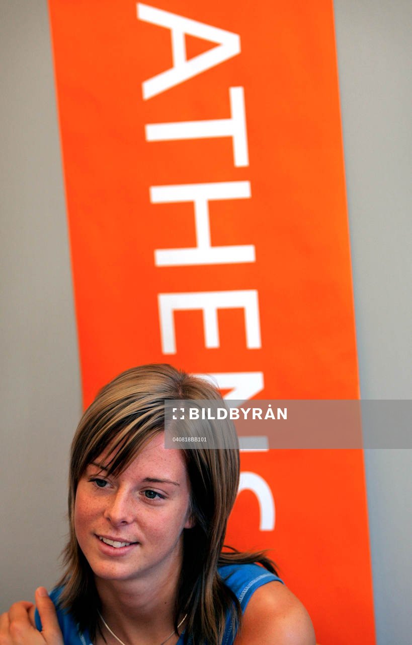 Presskonferens med Sverige. Lotta Schelin