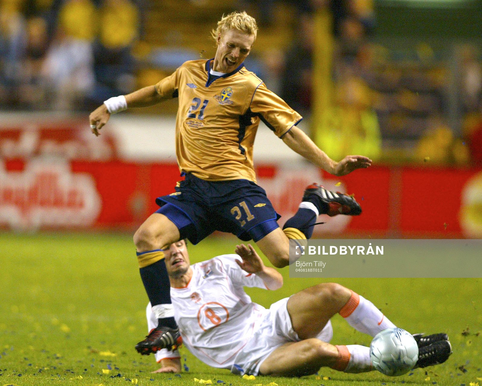 Christian Wilhelmsson, Sverige och Mark van Bommel, Sverige
