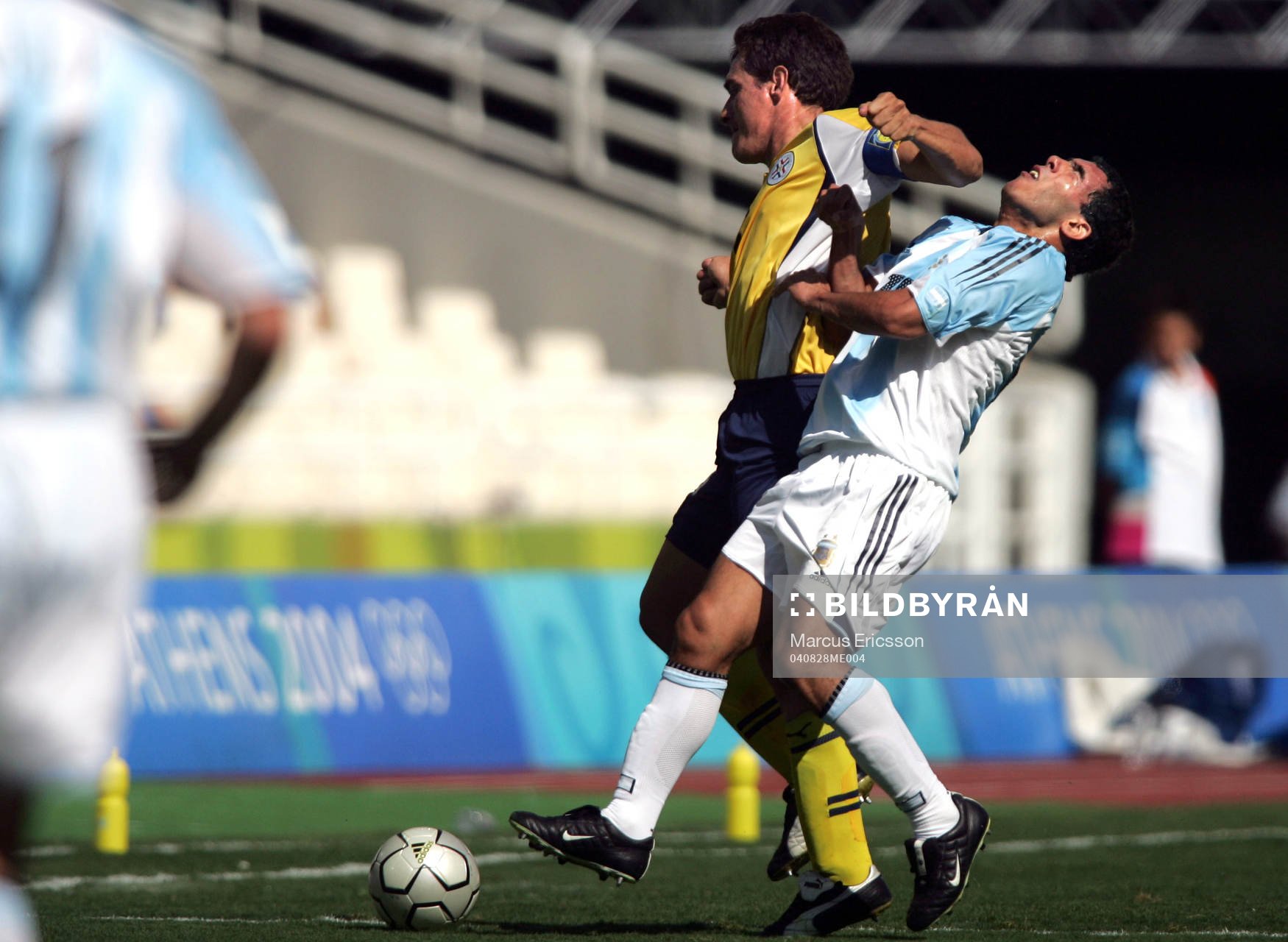 Diego Figueredo, Pararuay och Fabricio Coloccini, Argentina