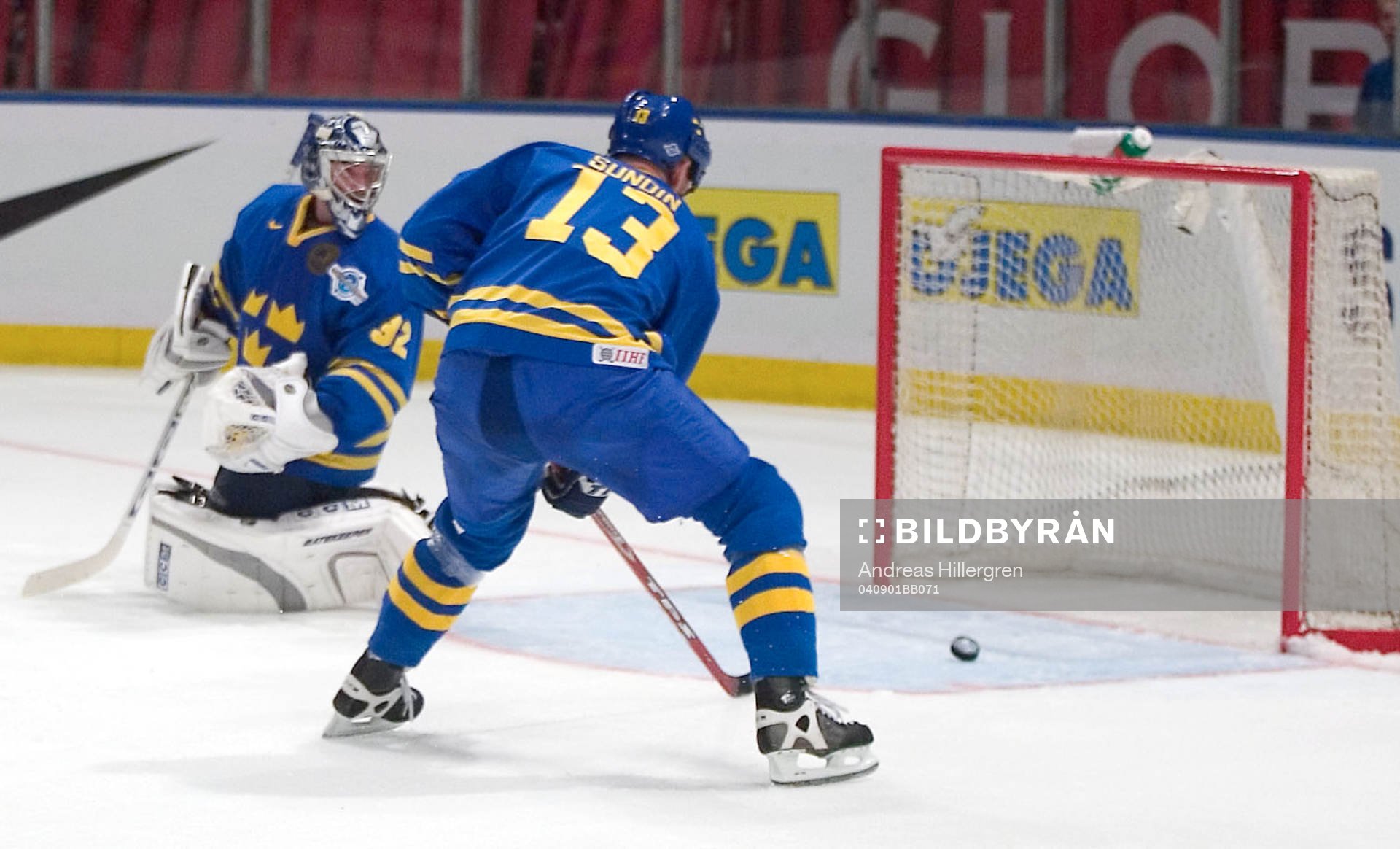 Mats Sundin och Mikael Tellqvist, Sverige (Målvakt)