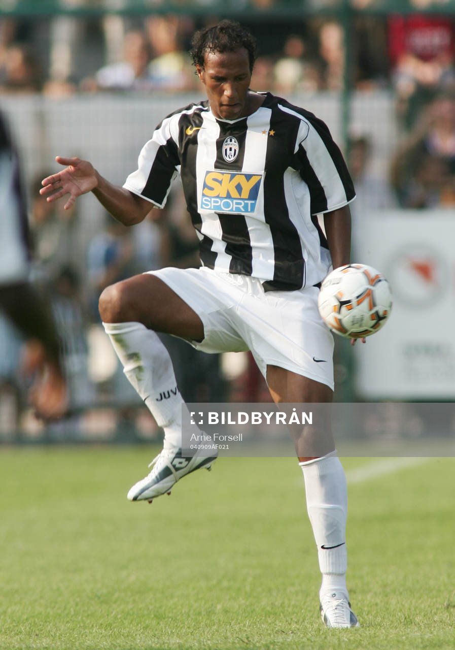 Zebina, Juventus