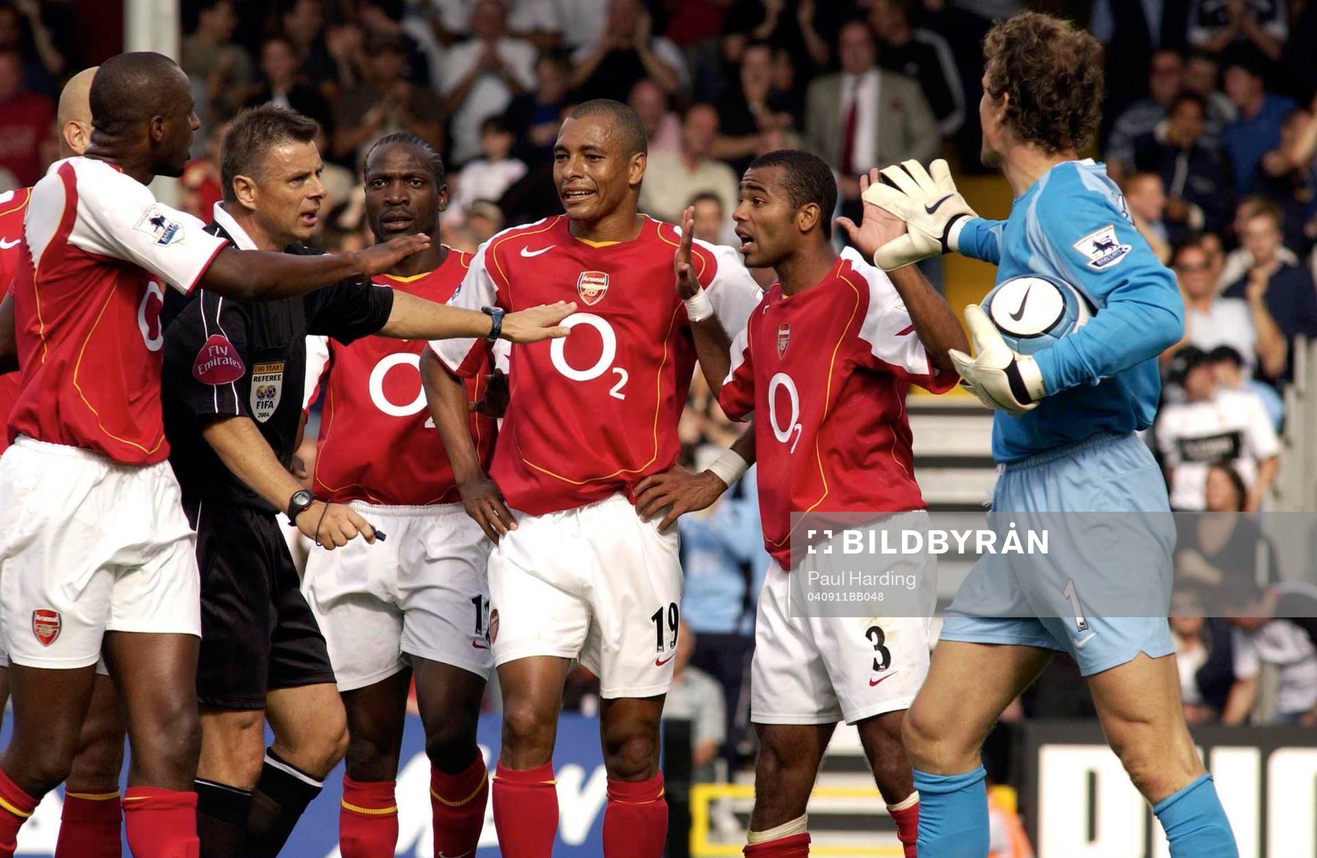 Ashley Cole och Gilberto Silva, Arsenal protesterar