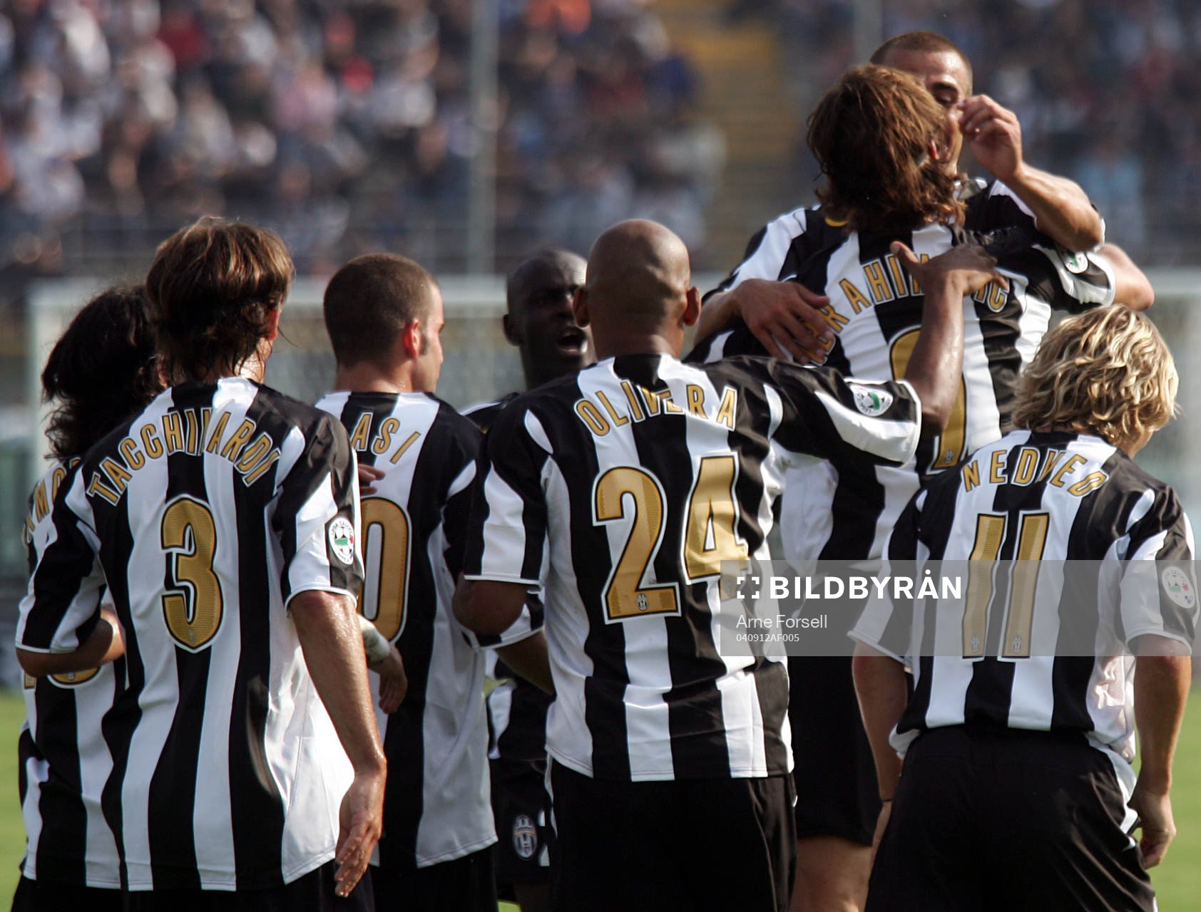  Juventus glädje efter mål av Zlatan. Jubel.