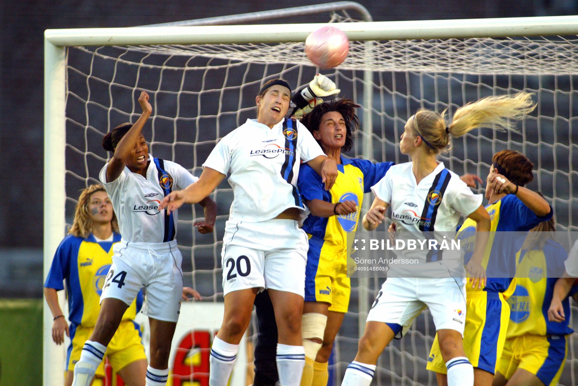 Fotboll, Dam, UEFA Womens Cup, Djurgården / Älvsjö -
