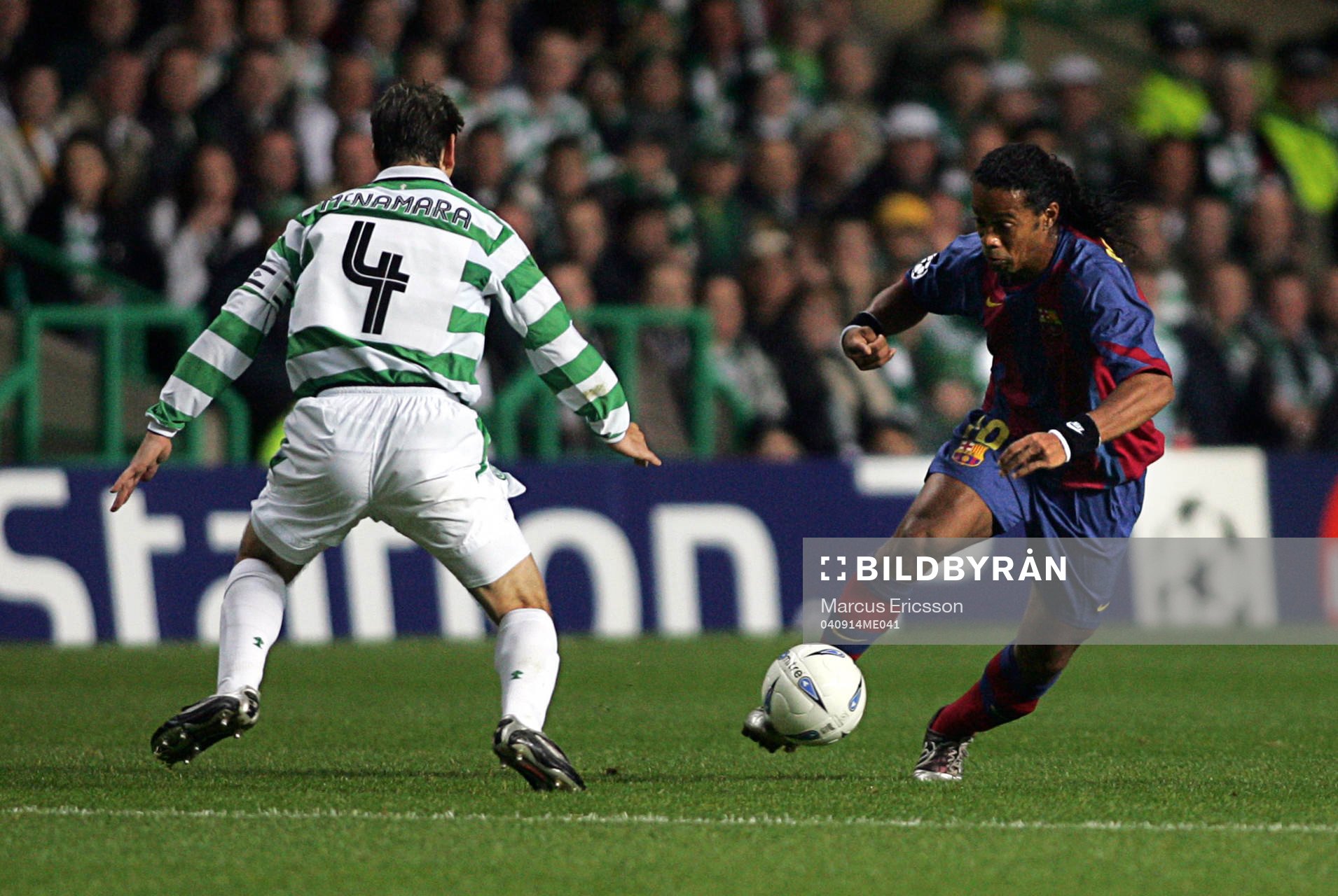 Jackie McNamara, Celtic luras av Ronaldinho, Barcelona