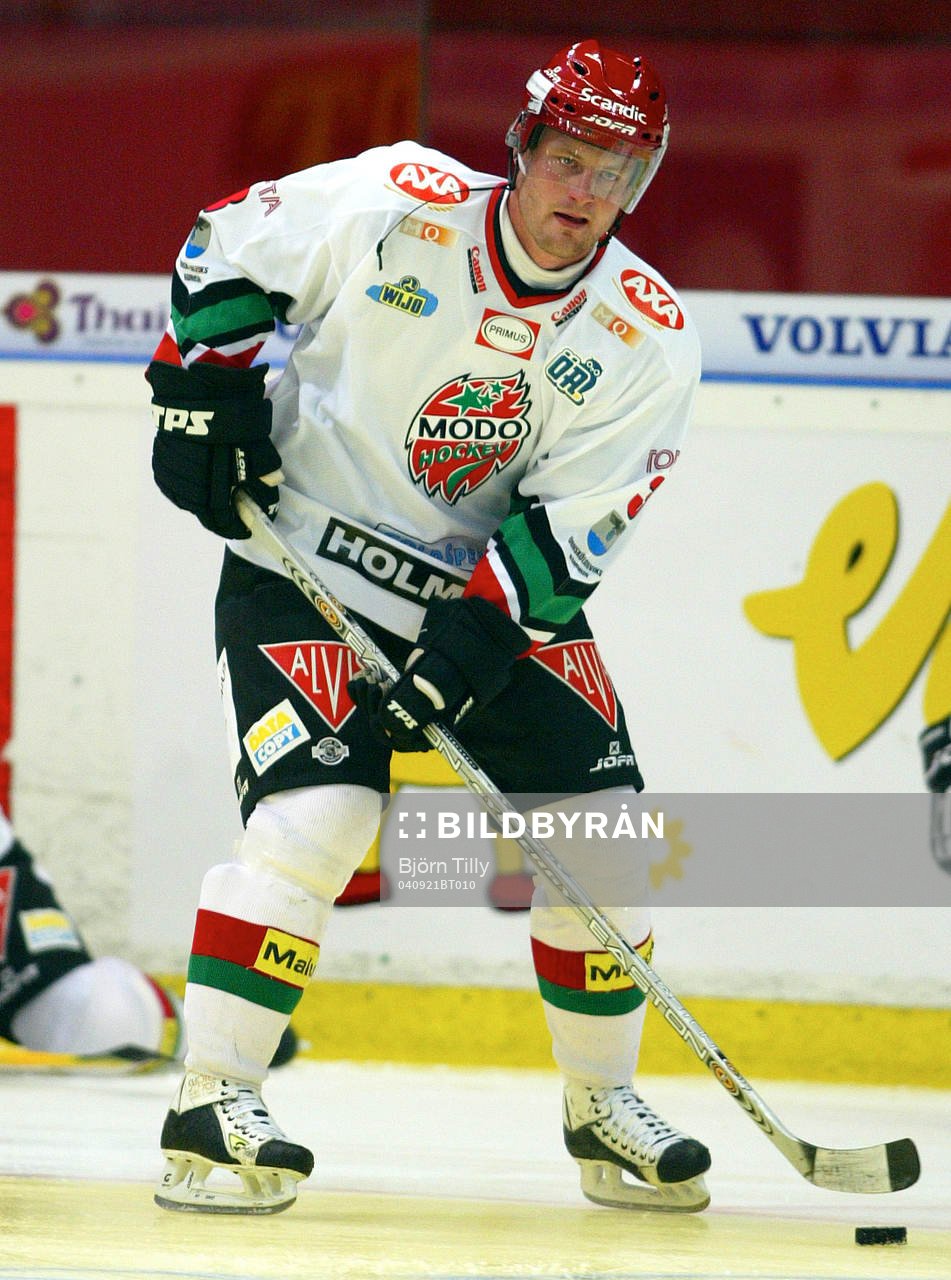 Mattias Timander, Modo