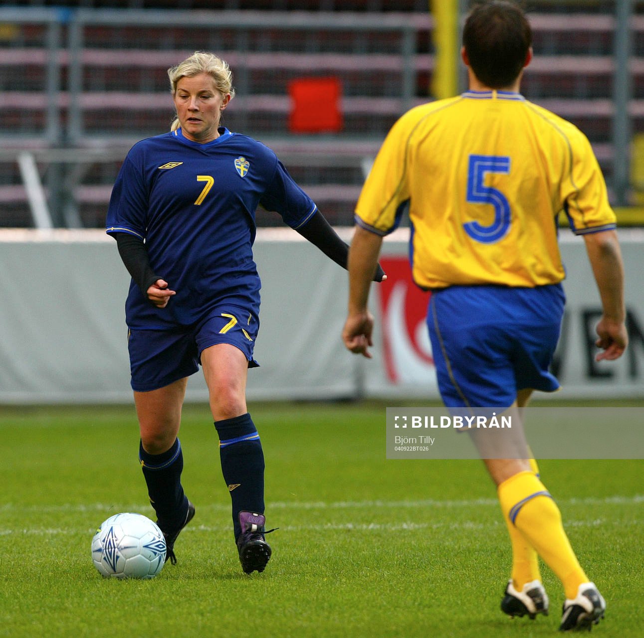Fotboll, Sponsormatch och lagbilder
