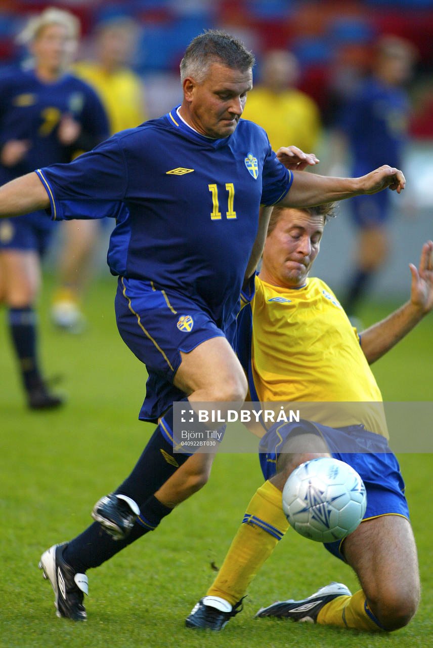 Fotboll, Sponsormatch och lagbilder