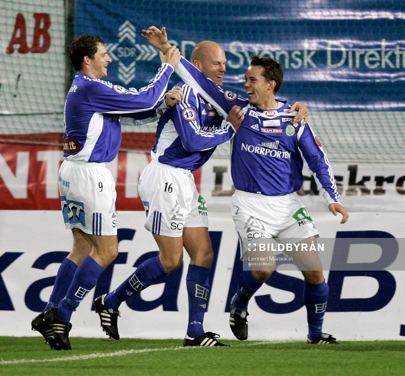 0-1 Fredrik Lundqvist, grattas av Hans Bergh och Joel