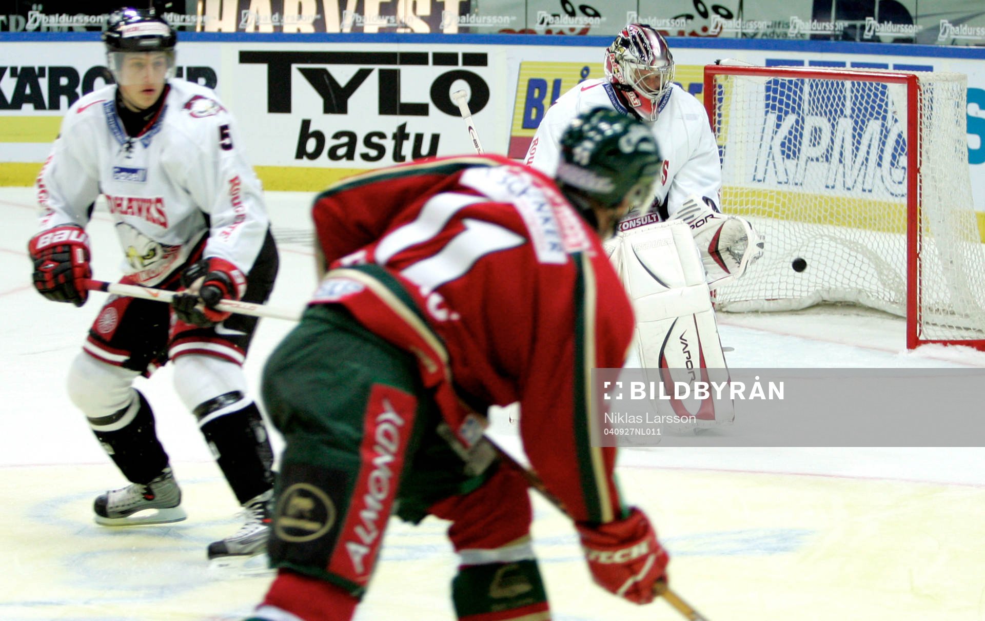 Förnedringen är fulländad... Magnus Kahnberg gör 7-1