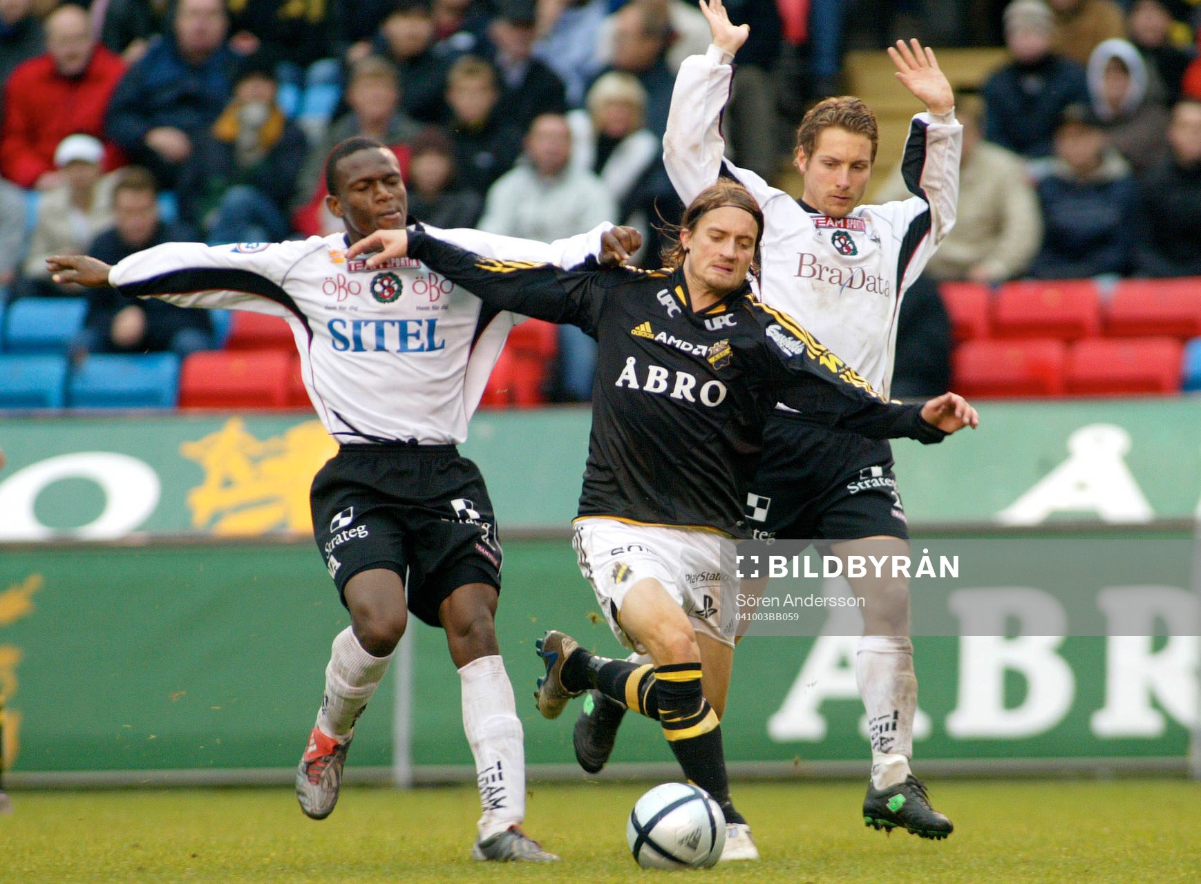 Mats Rubarth, AIK och Robert Mambo Mumba och Axel Kjäll,