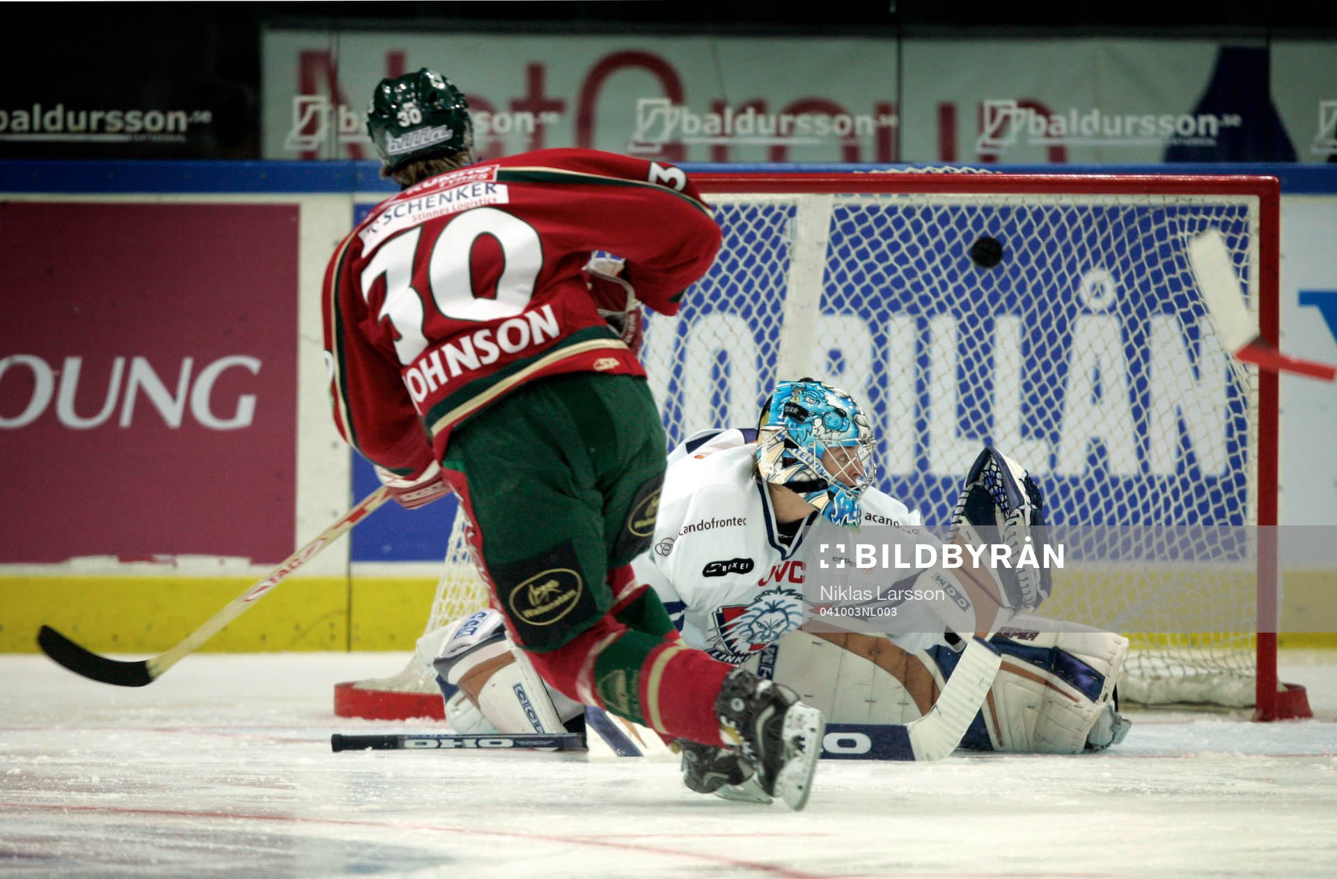 Jonas Johnson, Frölunda sätter 2-0 målet bakom Daniel