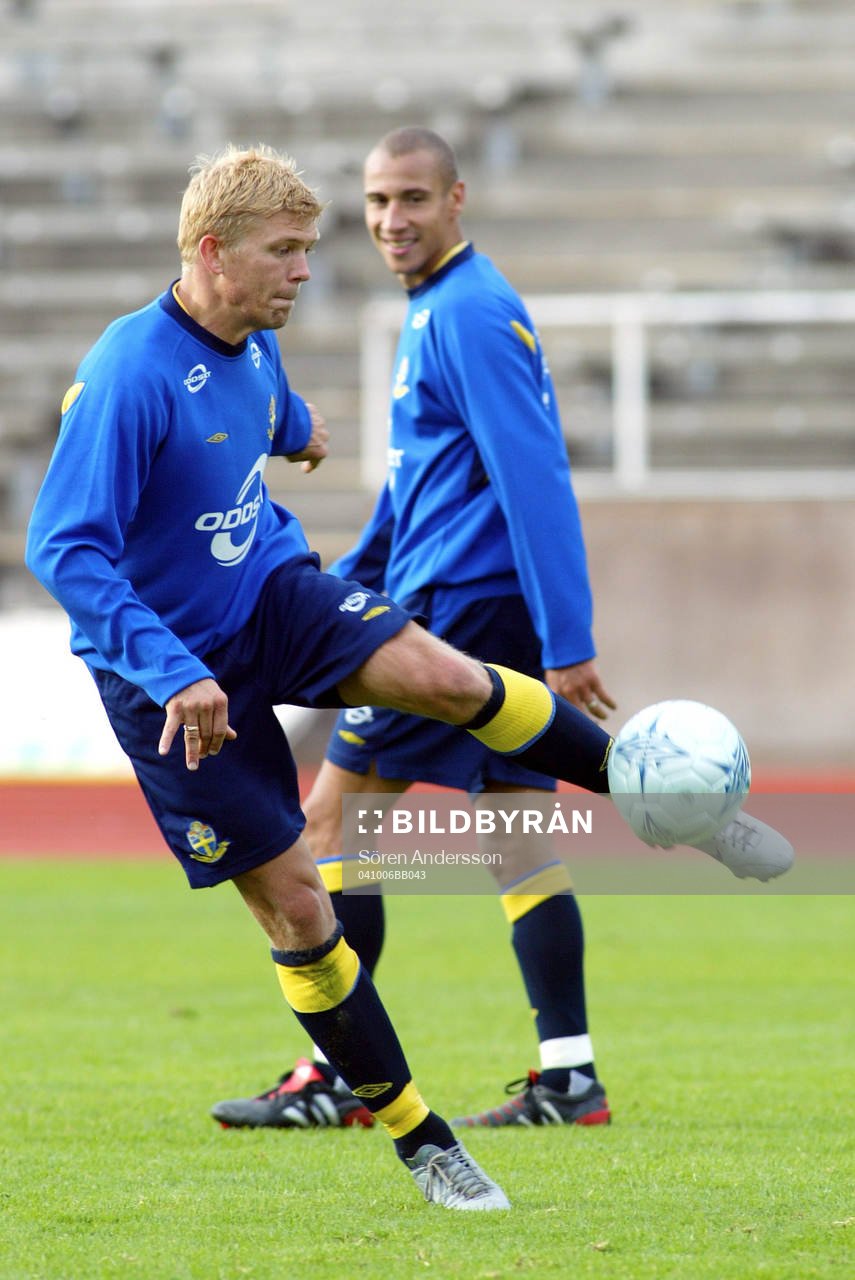 Marcus Allbäck och Henrik Larsson, Sverige