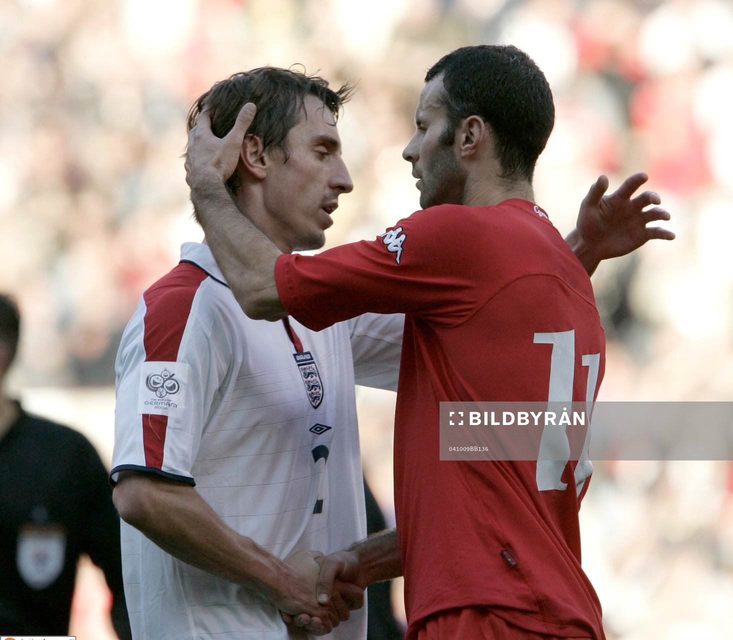 Gary Neville, England och Ryan Giggs, Wales