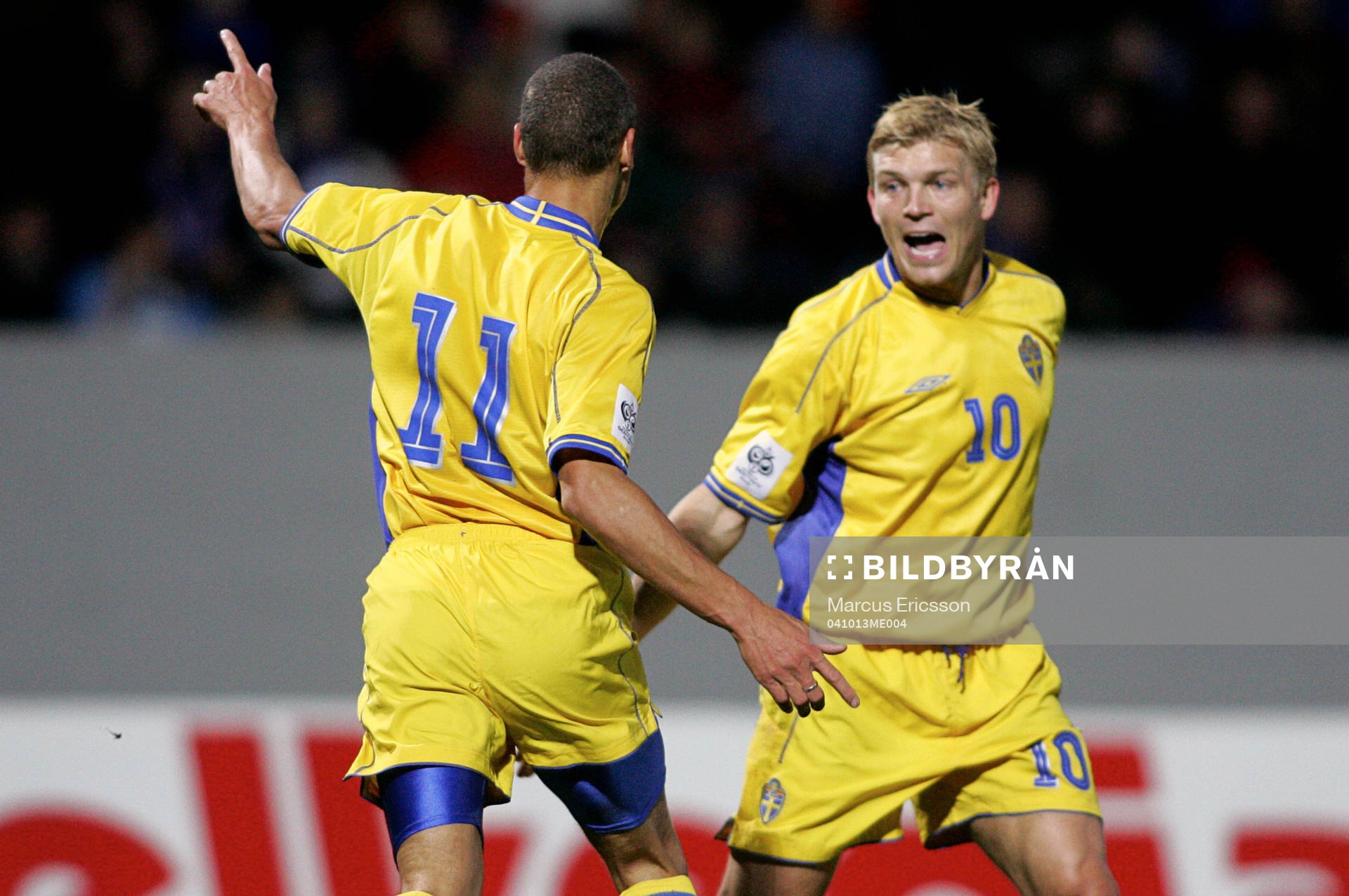 Henrik Larsson och Marcus Allbäck, Sverige