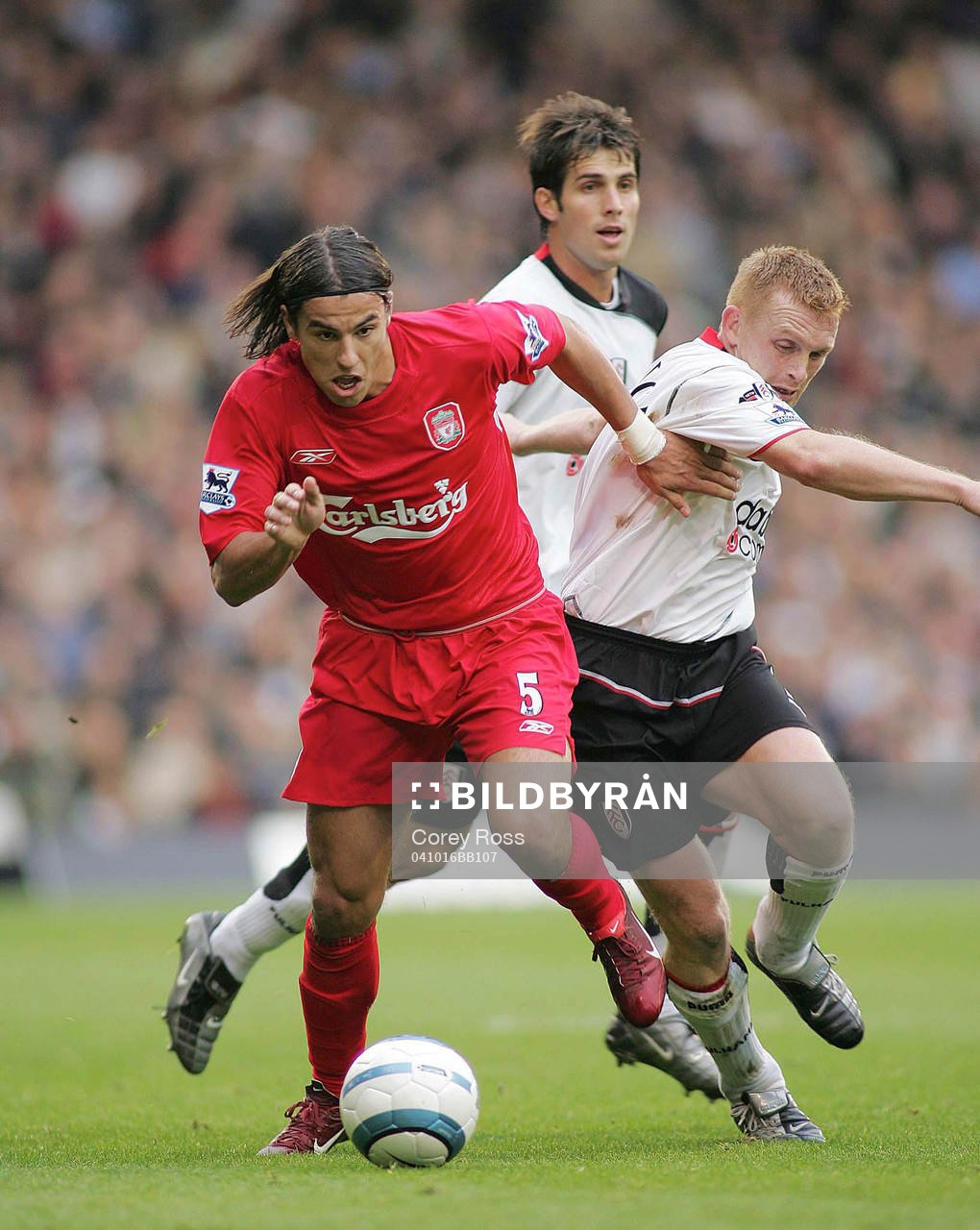 Milan Baros, Liverpool mot Mark Pembridge, Fulham