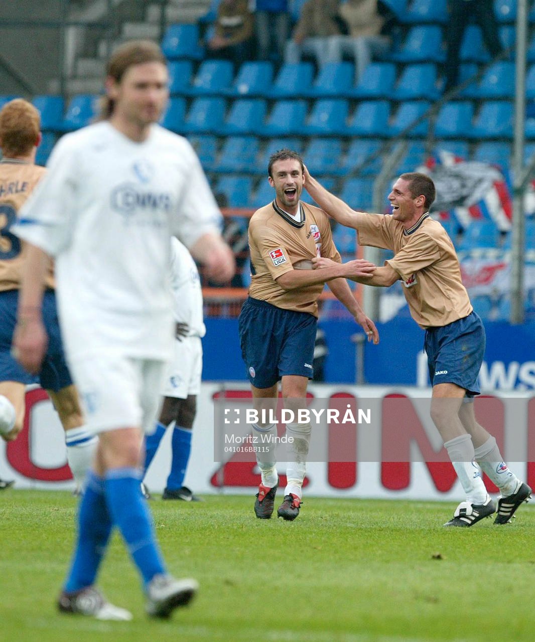  Rade Prica, Rostock, jubel med David Rasmunssen efter sitt 1-0 mål.