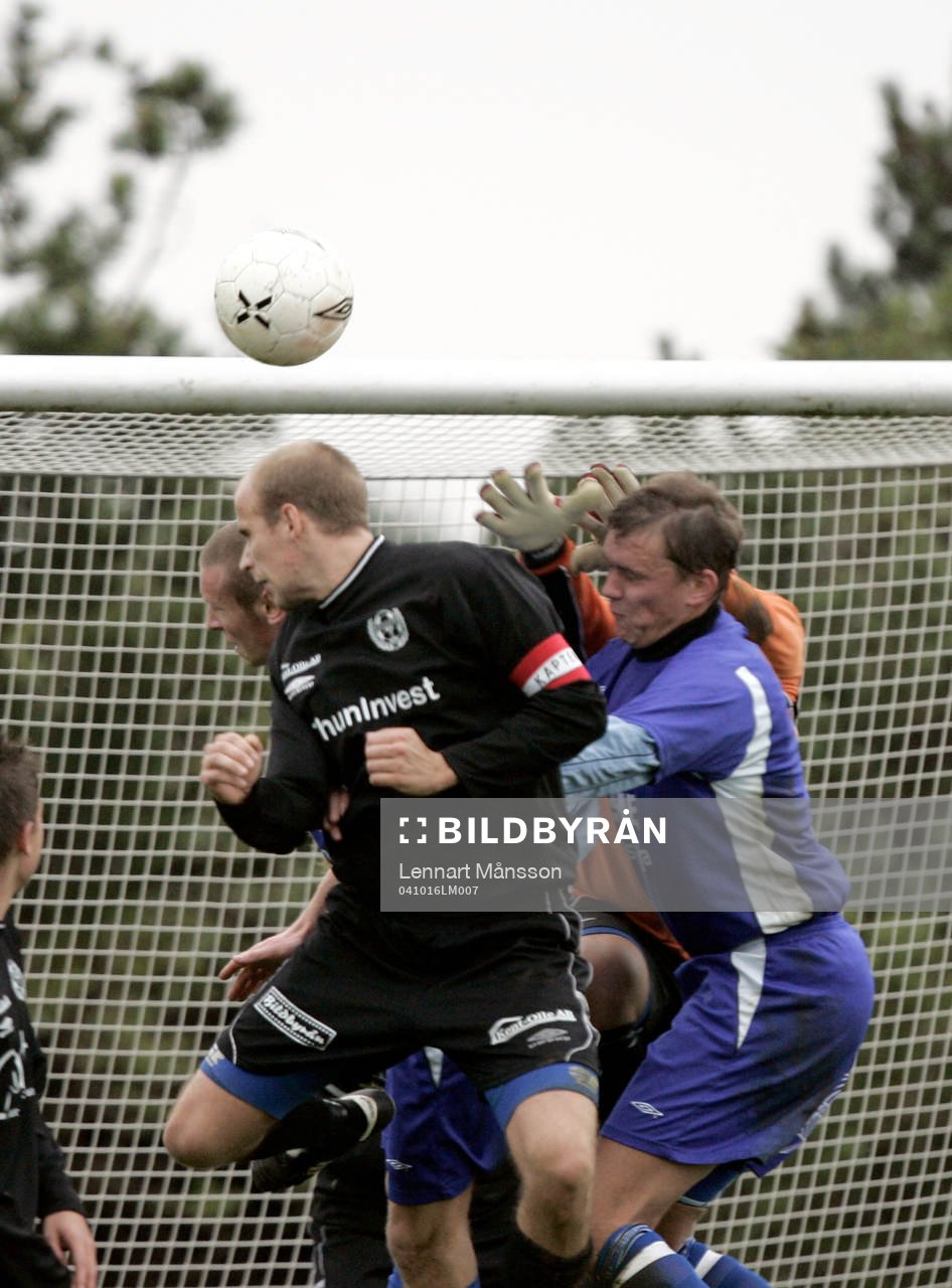 2-2, Simon Nilsson, lagkapten, nickar in kvitteringsbollen,