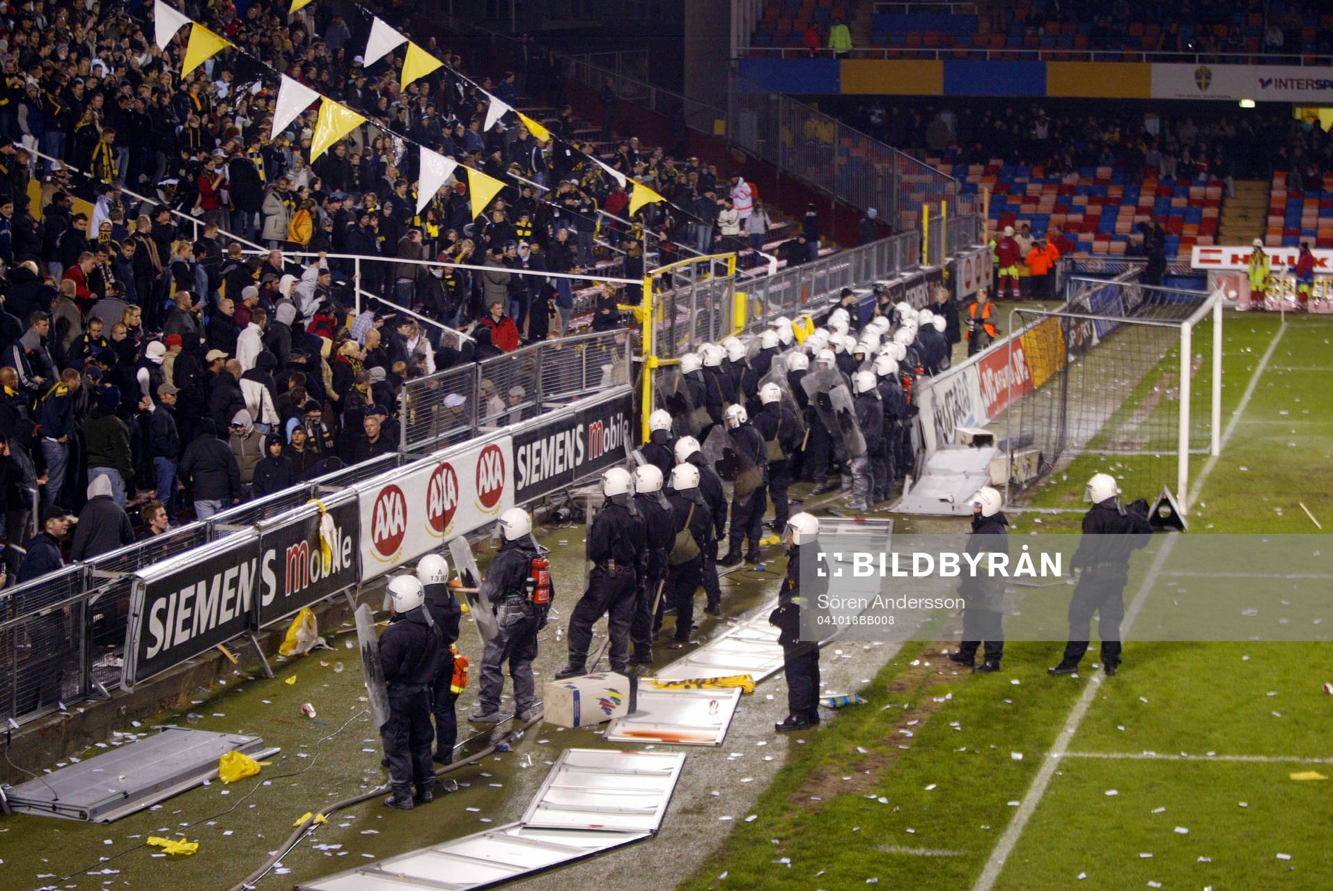Black army, supporter, bråk, våld
