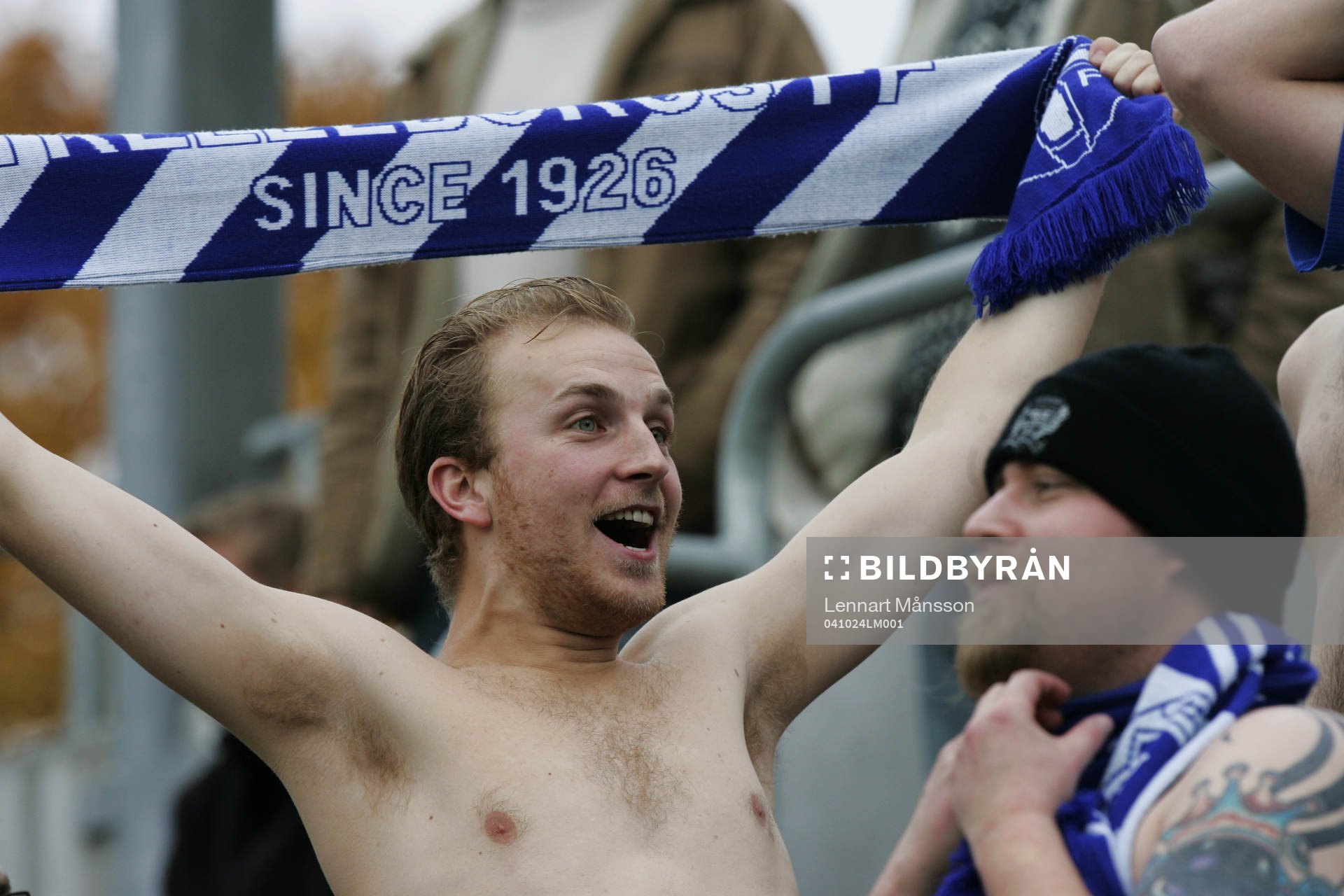 Fans, supporter. Bar överkropp