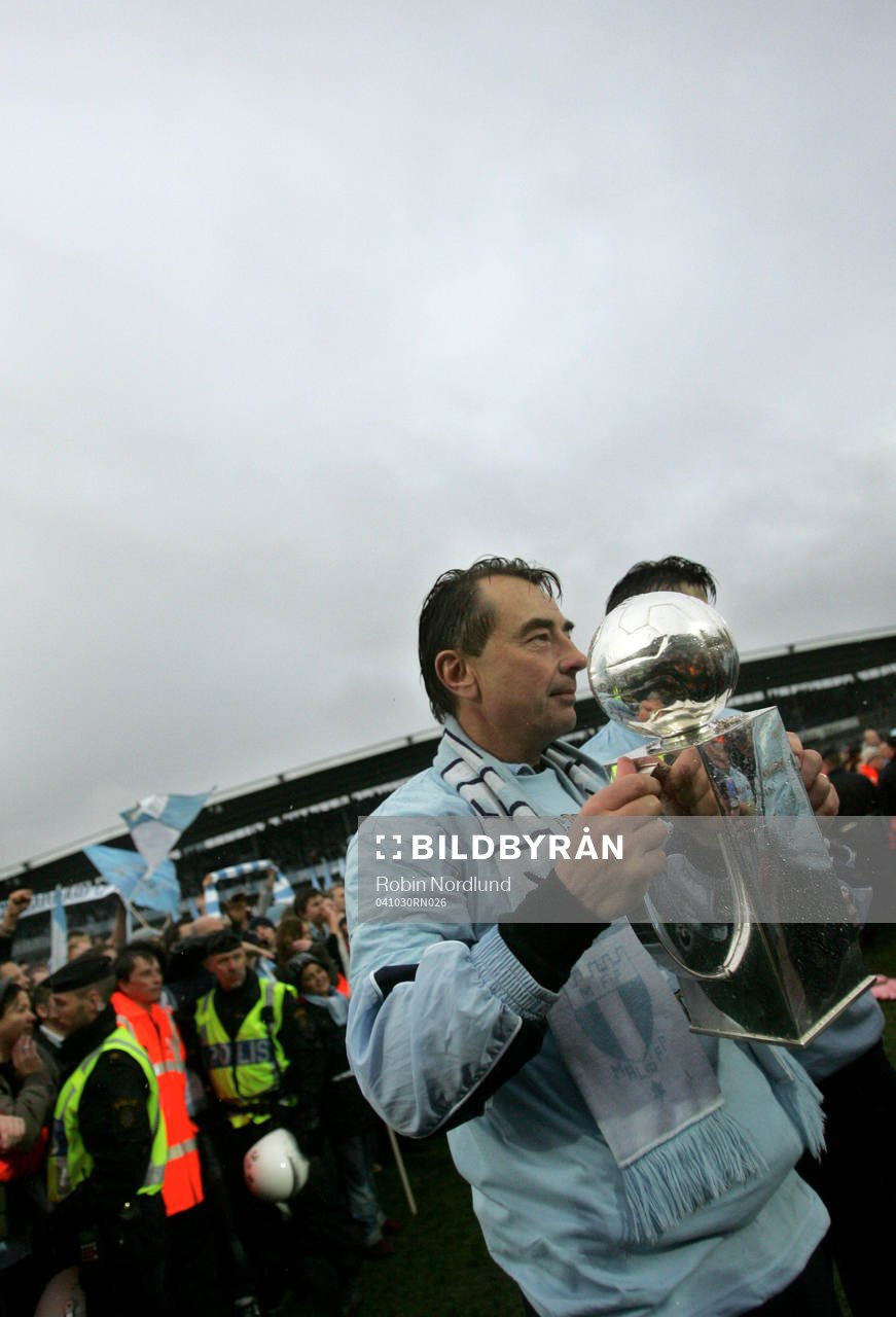 Tom Prahl, tränare, pokal, segerpokal, buckla. (SM-guld,