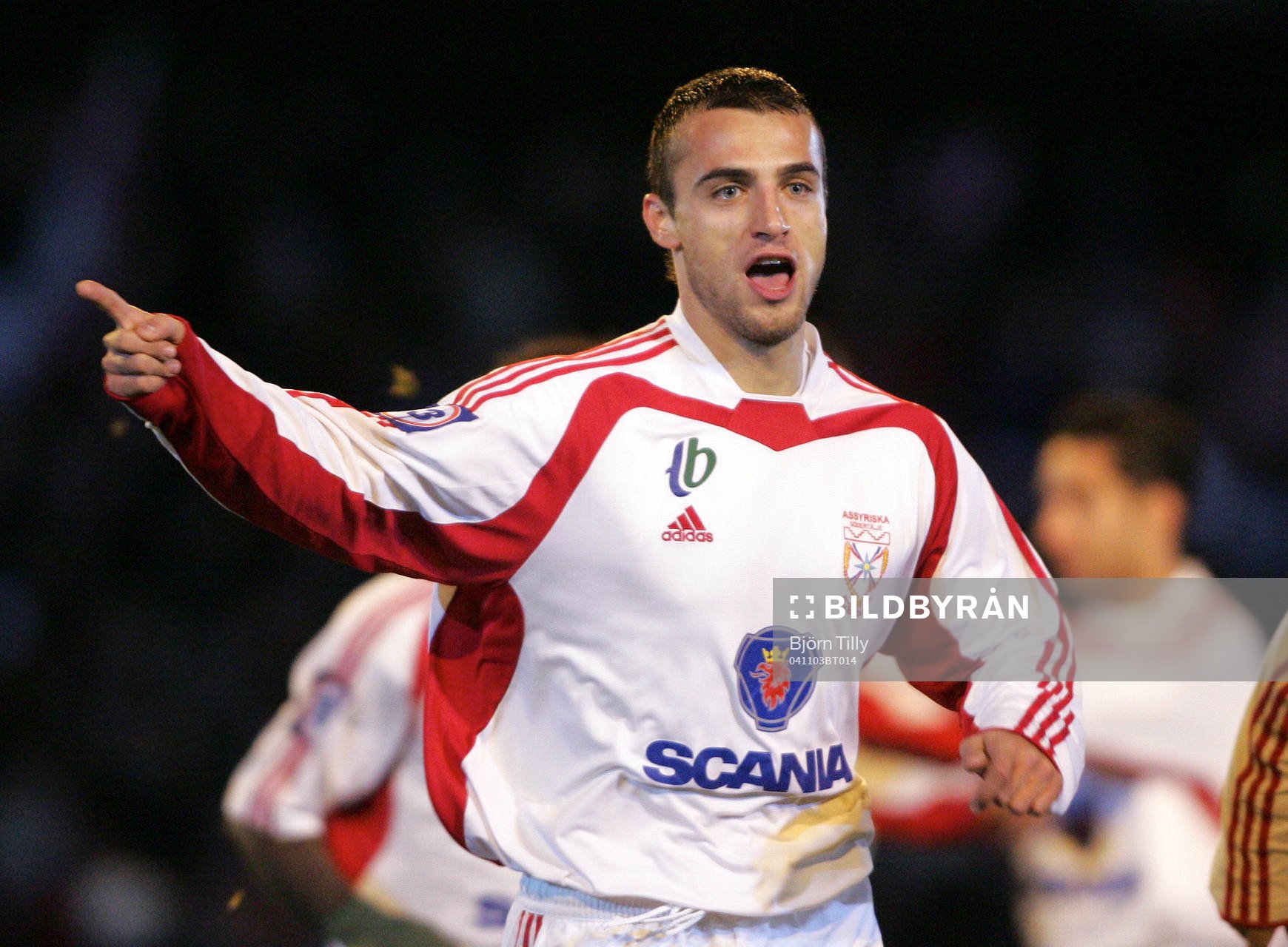 Ivan Isakovic, Assyriska. Jubel
