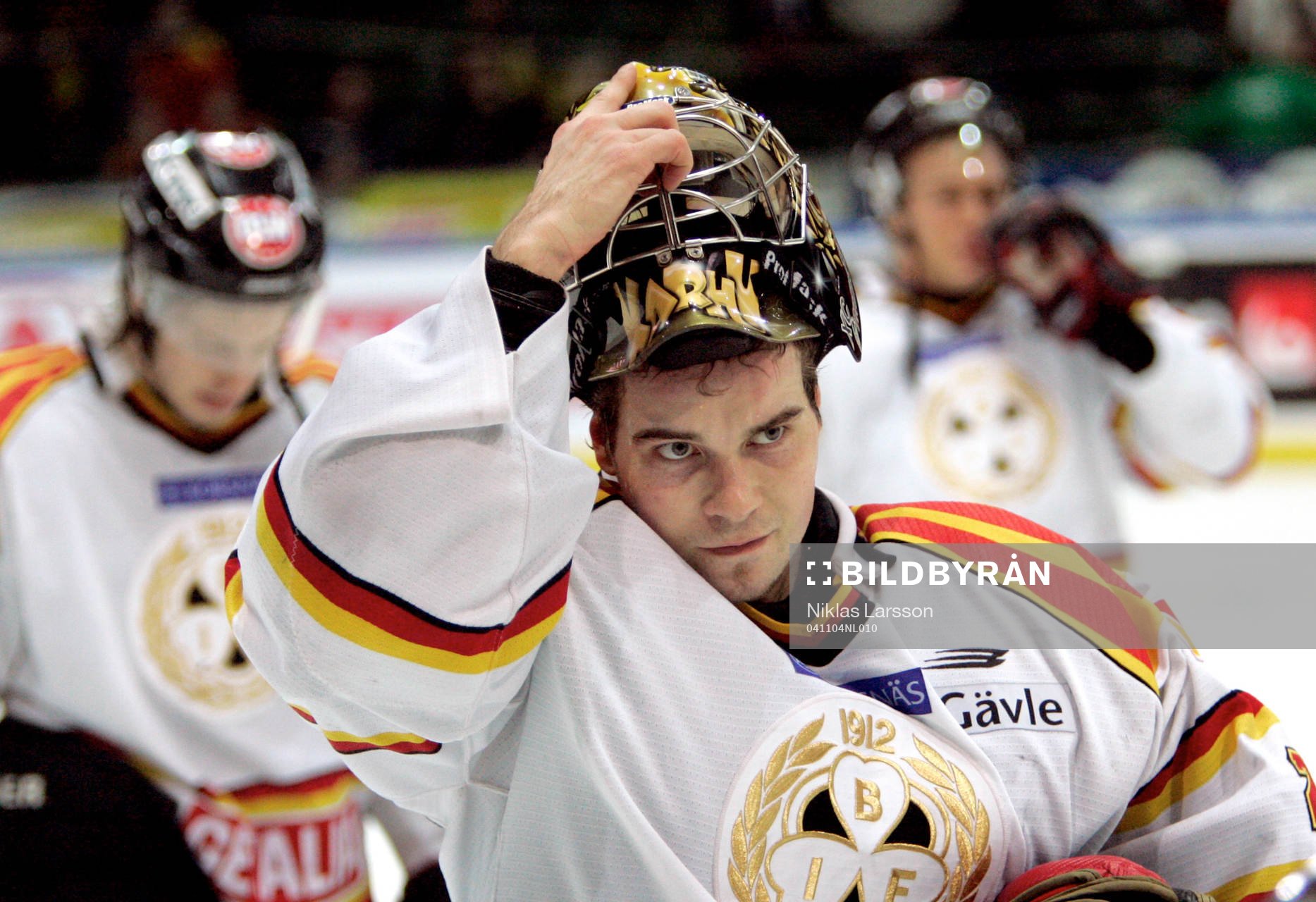 Brynäs bästa spelare målvakten Markus Korhonen deppar