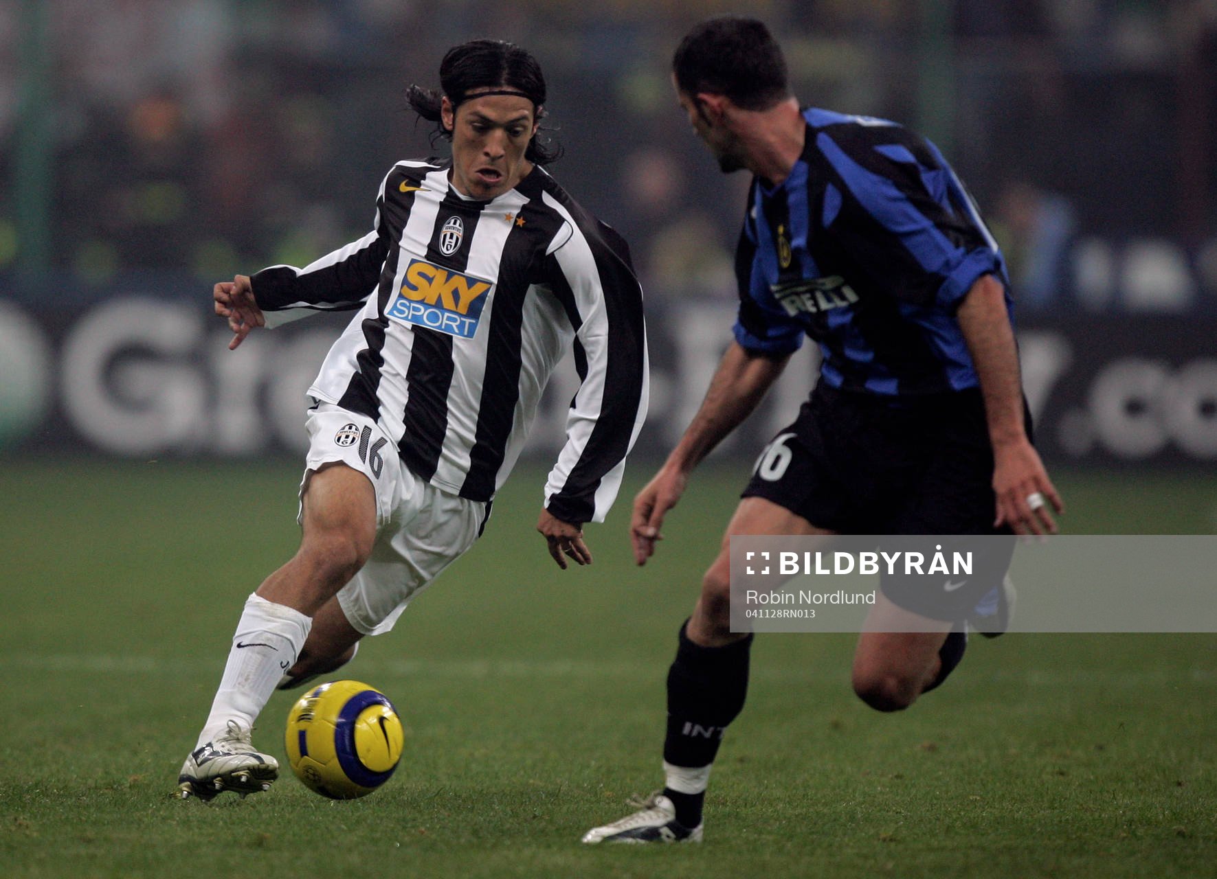Mauro Camoranesi, Juventus och Giuseppe Favalli, Inter