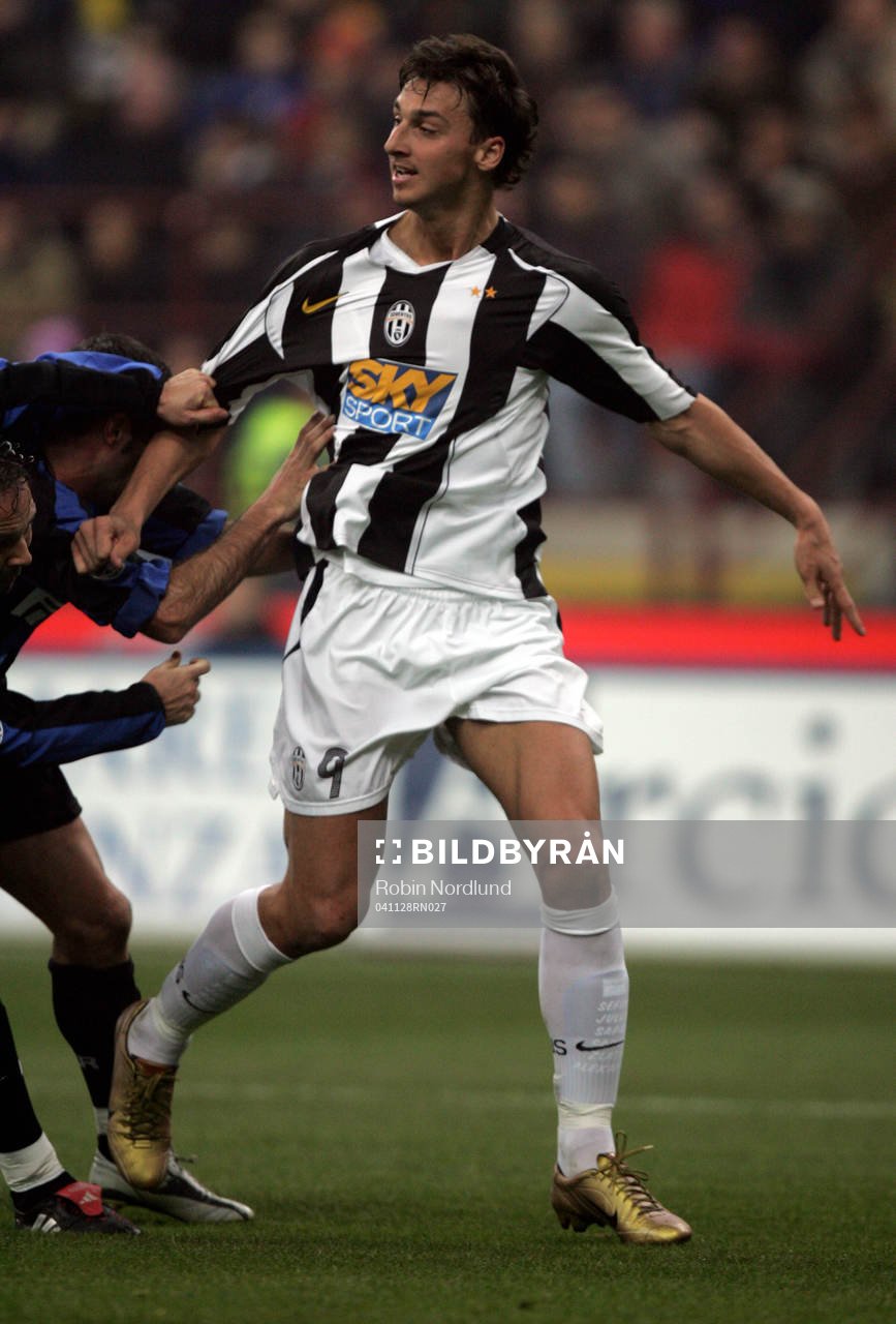 Zlatan Ibrahimovic, Juventus. (tröja, dragning,