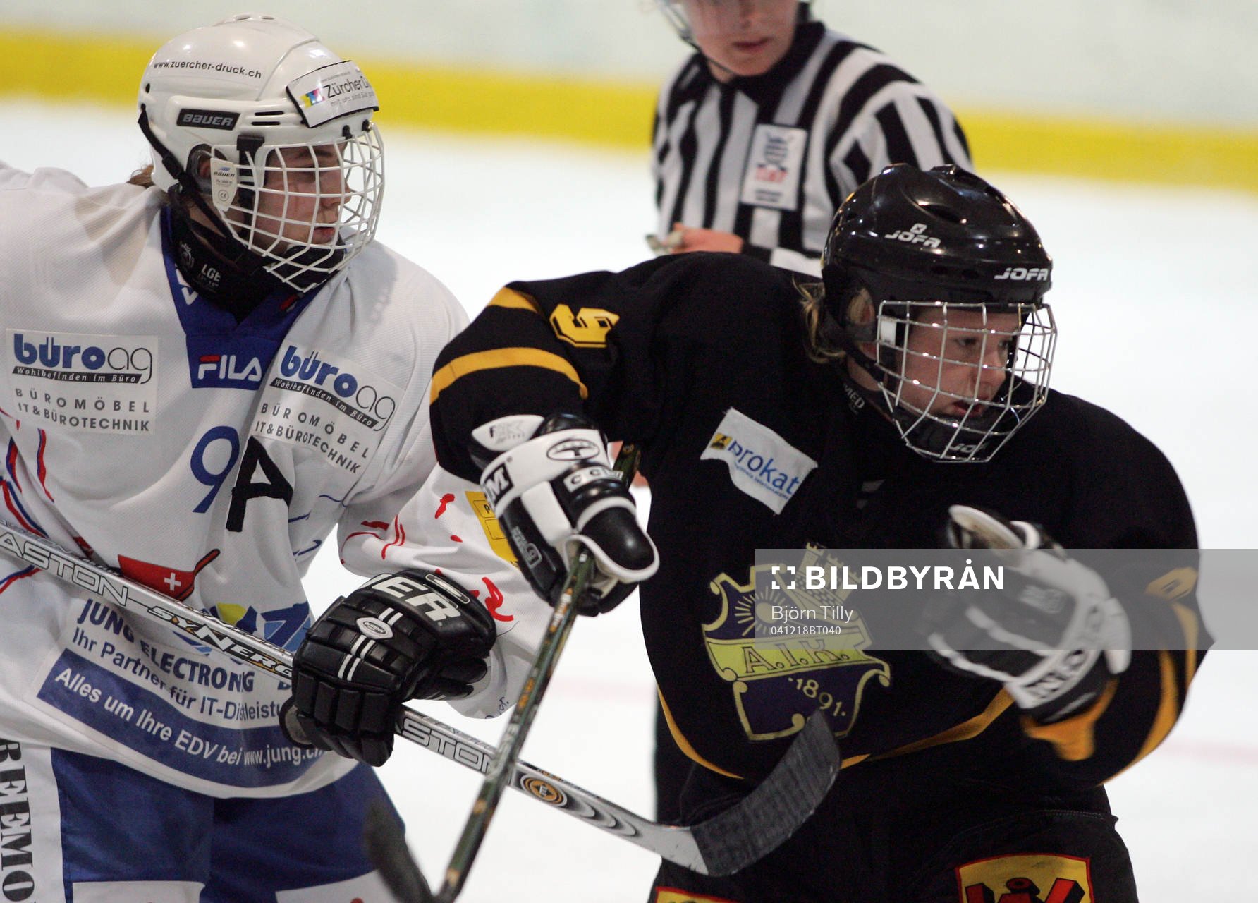 Stefanie Marty, Zug och Angelica Lorsell, AIK