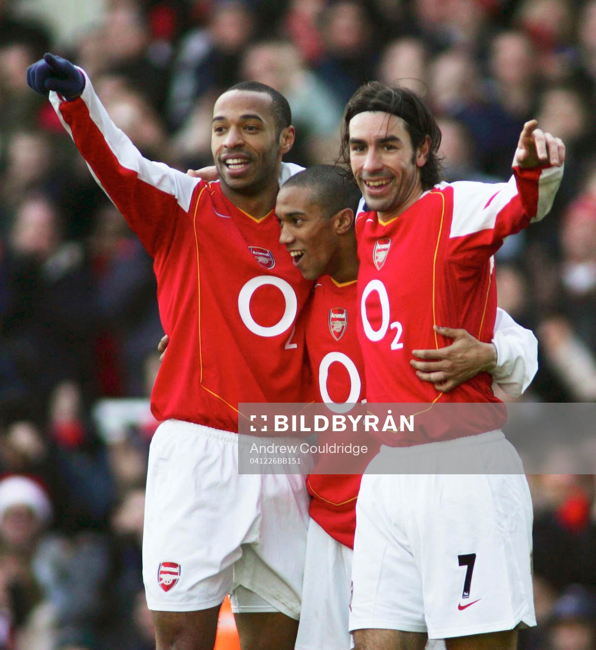 Robert Pires jubel med Thierry Henry
