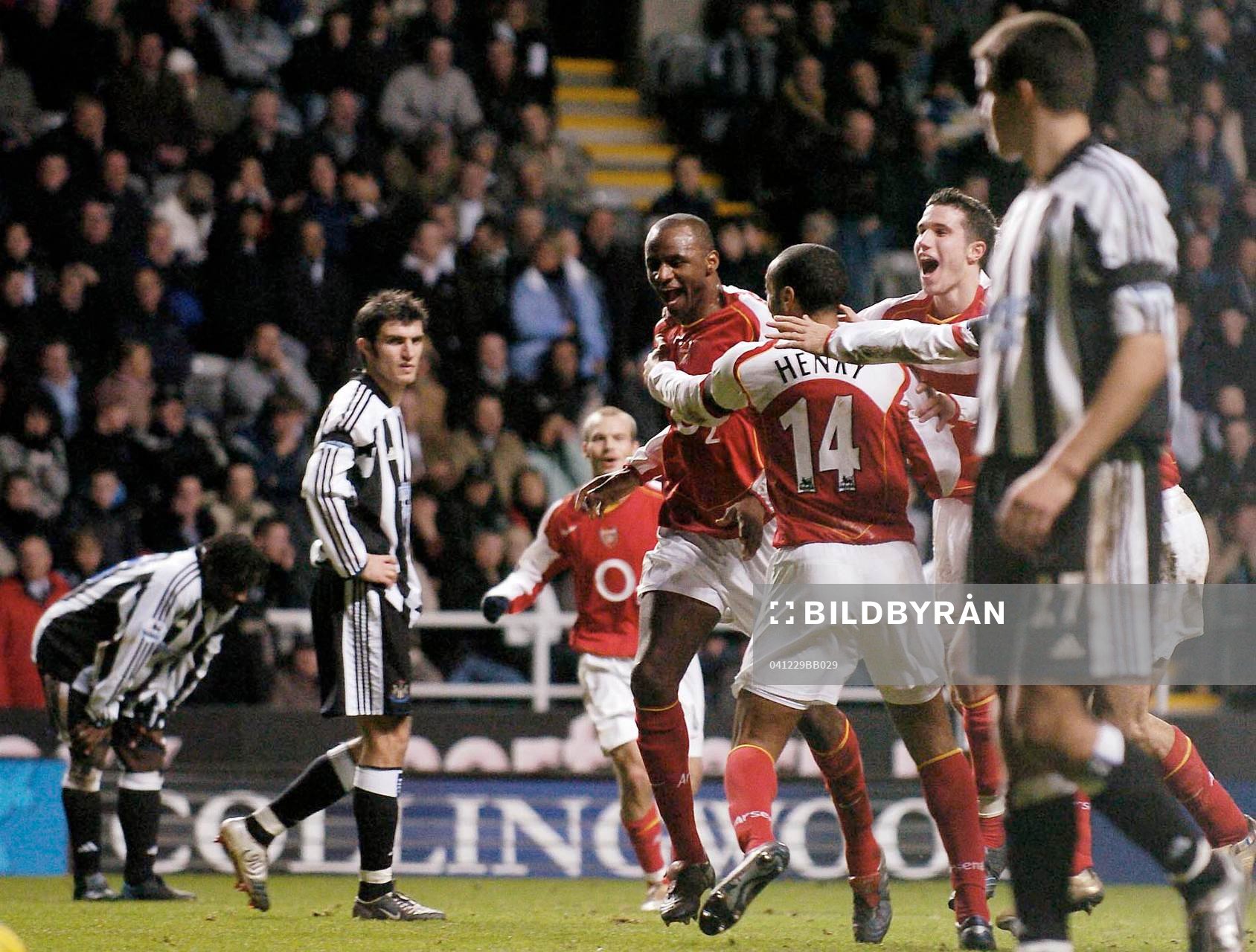 Newcastle - Arsenal: Thierry Henry och Robin Van Persie,