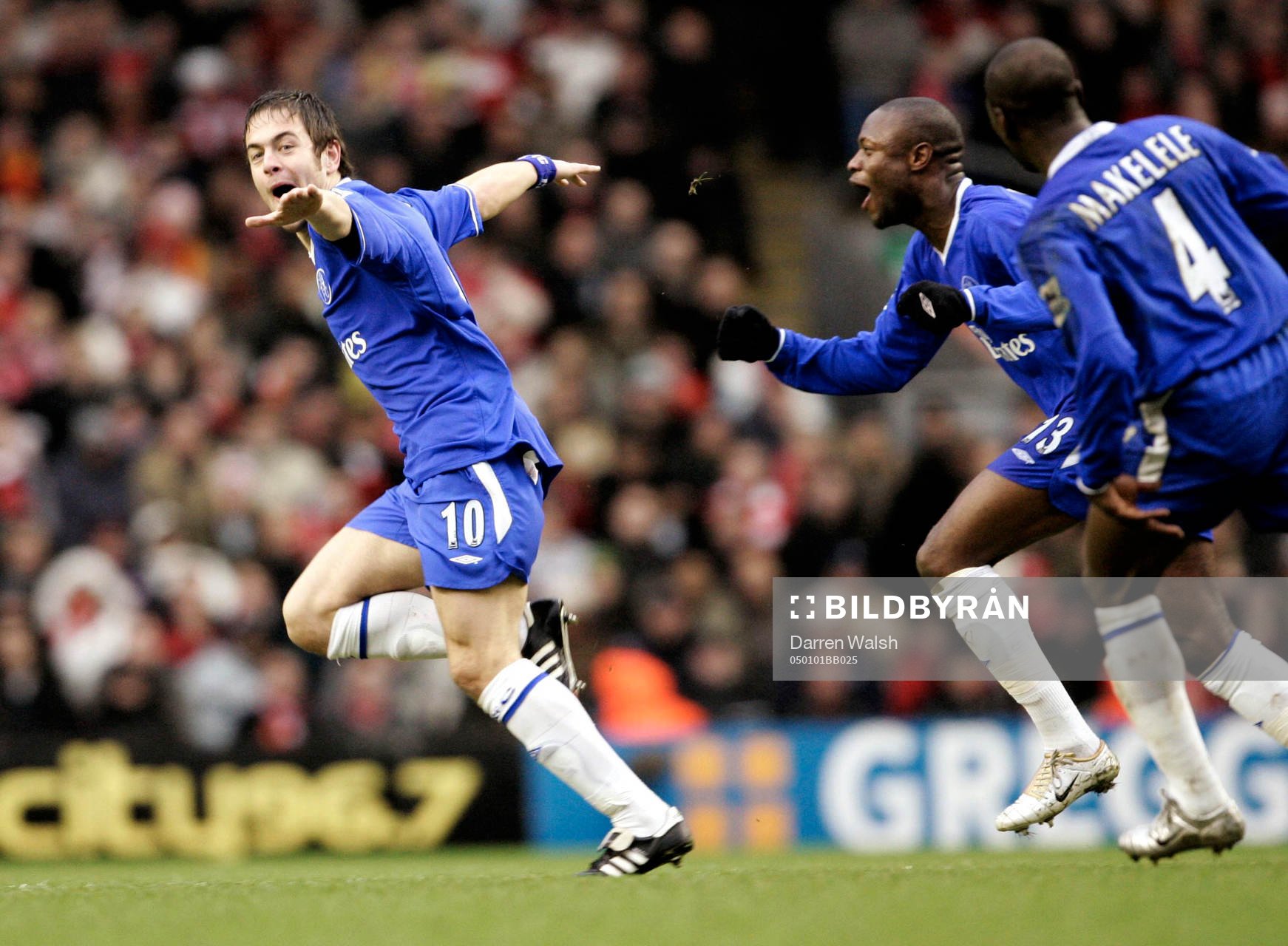  Joe Cole, Chelsea, jubel med William Gallas och Claude Makelele.  