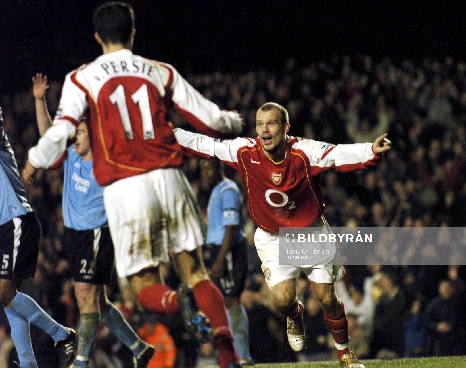 Fredrik Ljungberg, Arsenal. (jubel)
