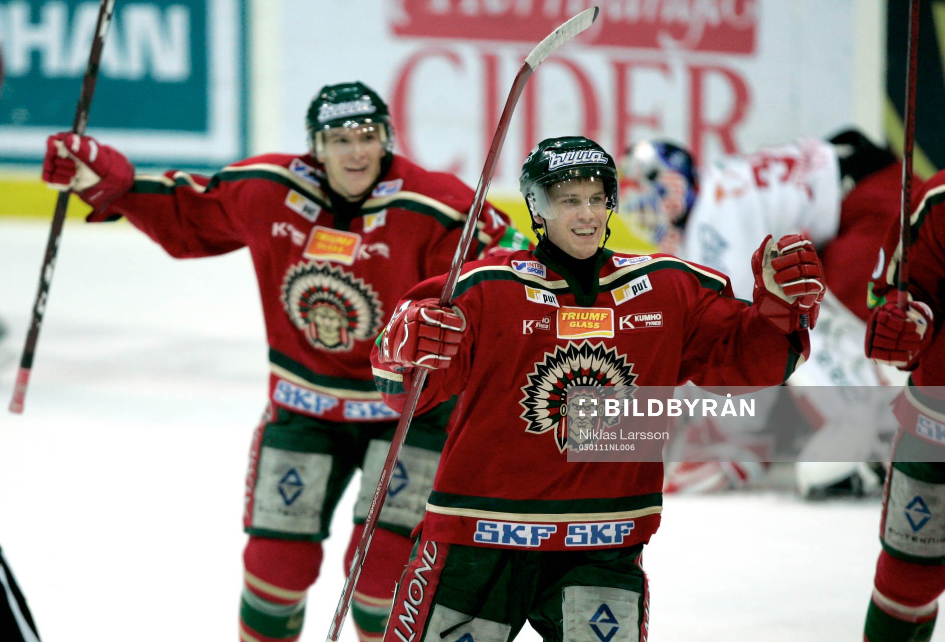 Magnus Kahnberg, Frölunda jublar. Jari Tolsa i bakgrunden