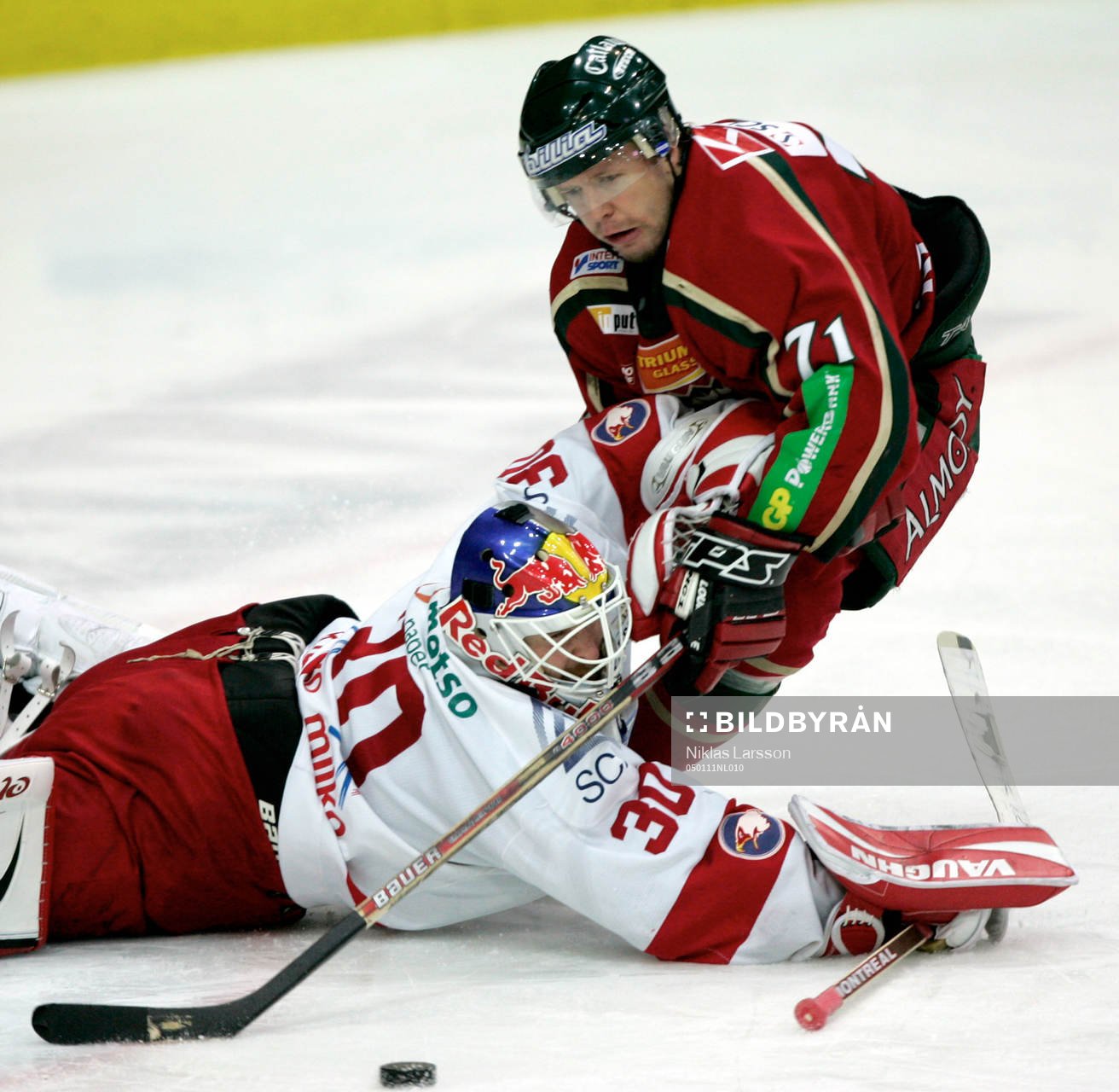 Tomi Kallio, Frölunda lyckas sånär överlista Miikka