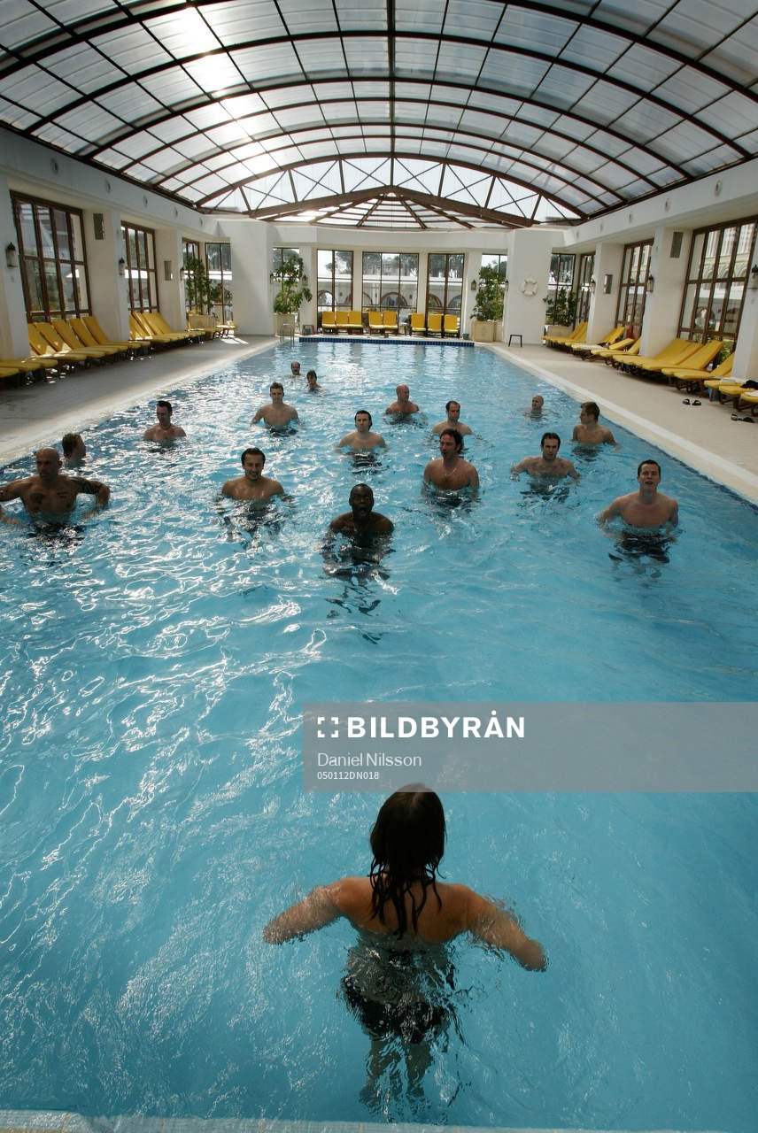Rehabträning i poolen