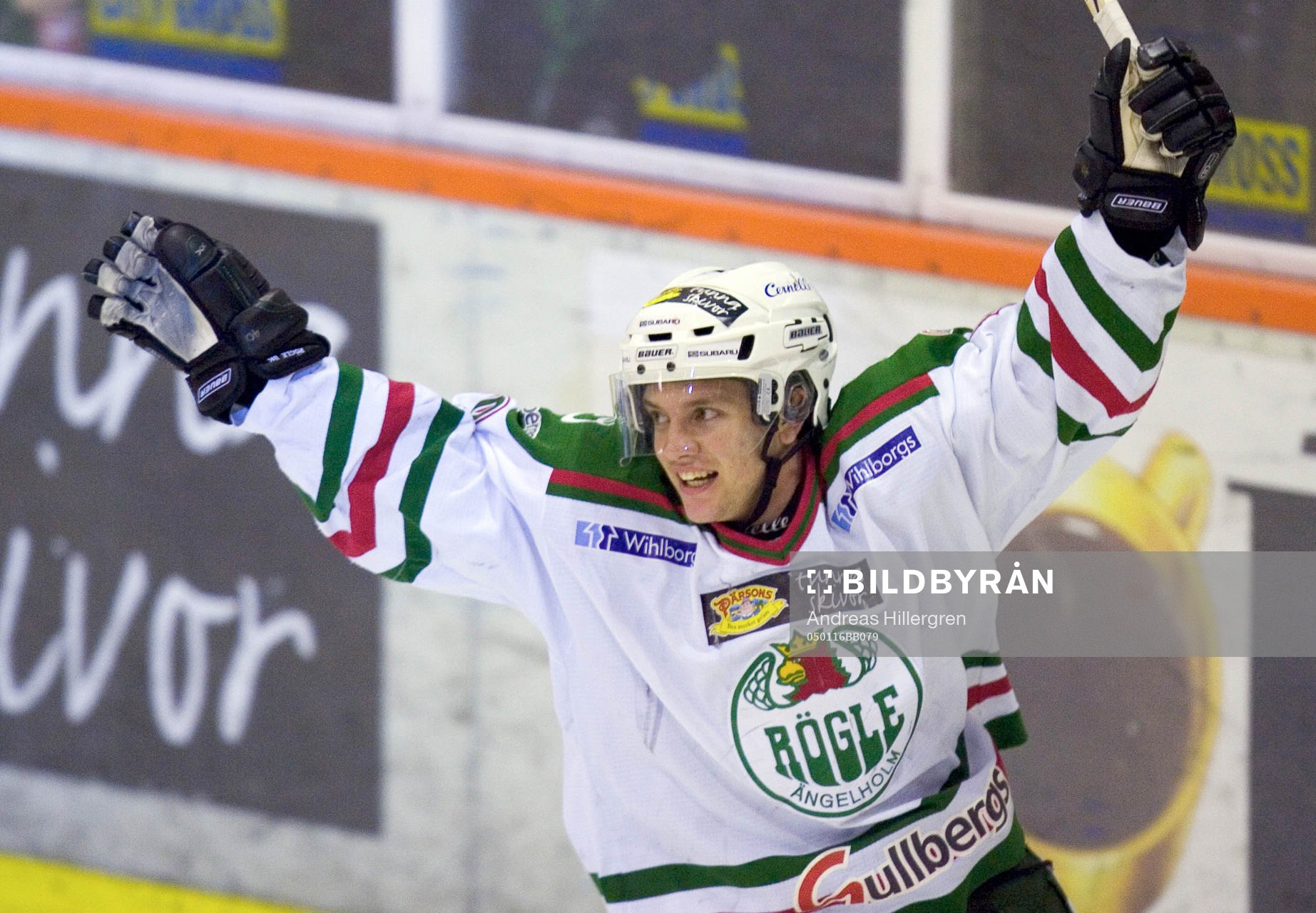 Niklas Karmhag, gör 3-1 för Rögle, jubel