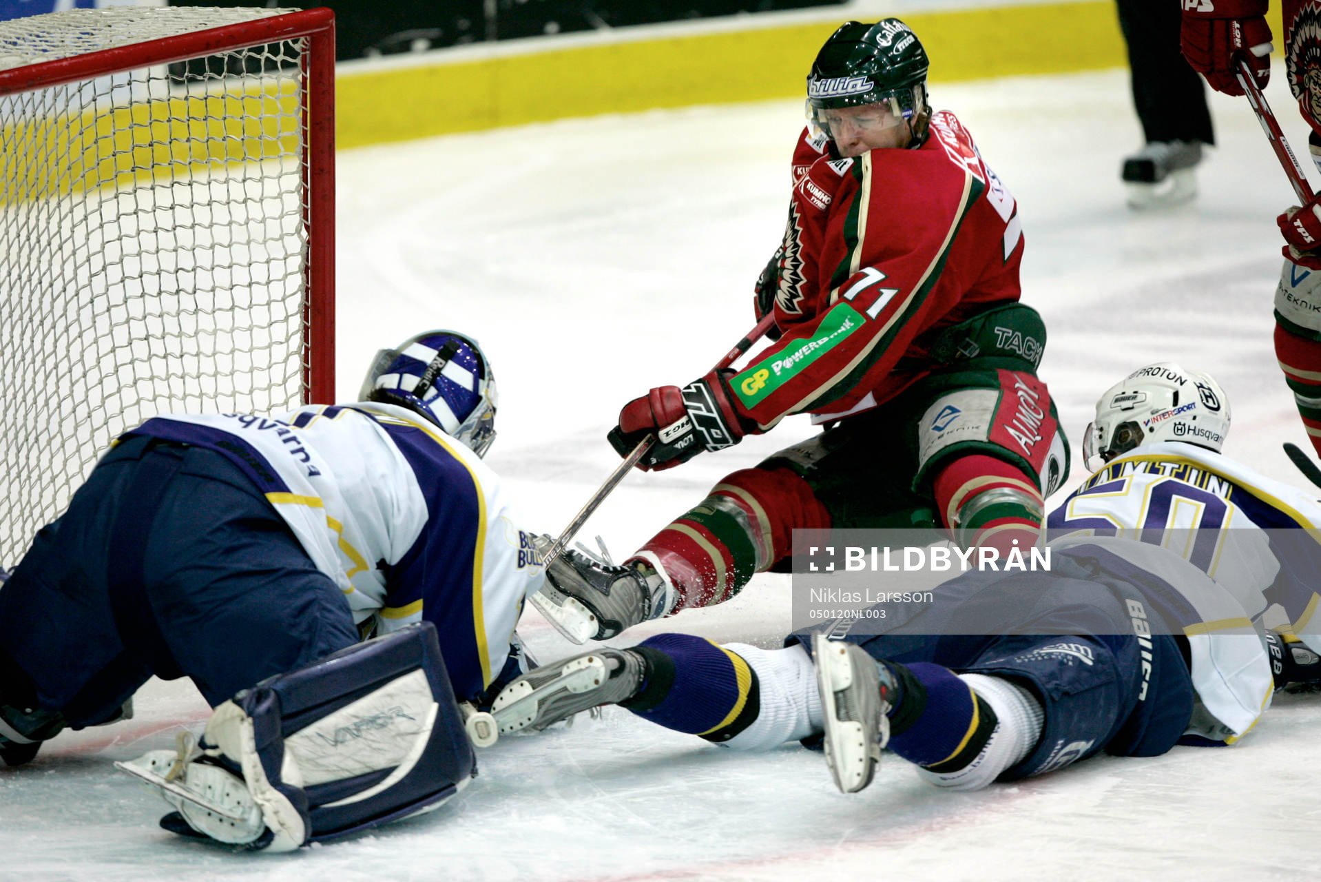 tomi Kallio, Frölunda lyckas sånär sätta pucken bakom