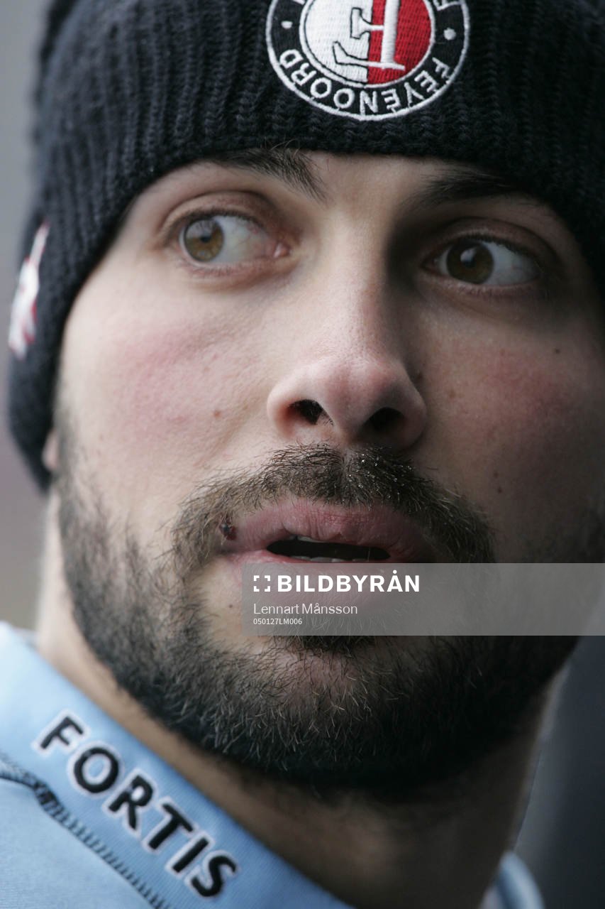 Alexander Östlund, visst syns märken